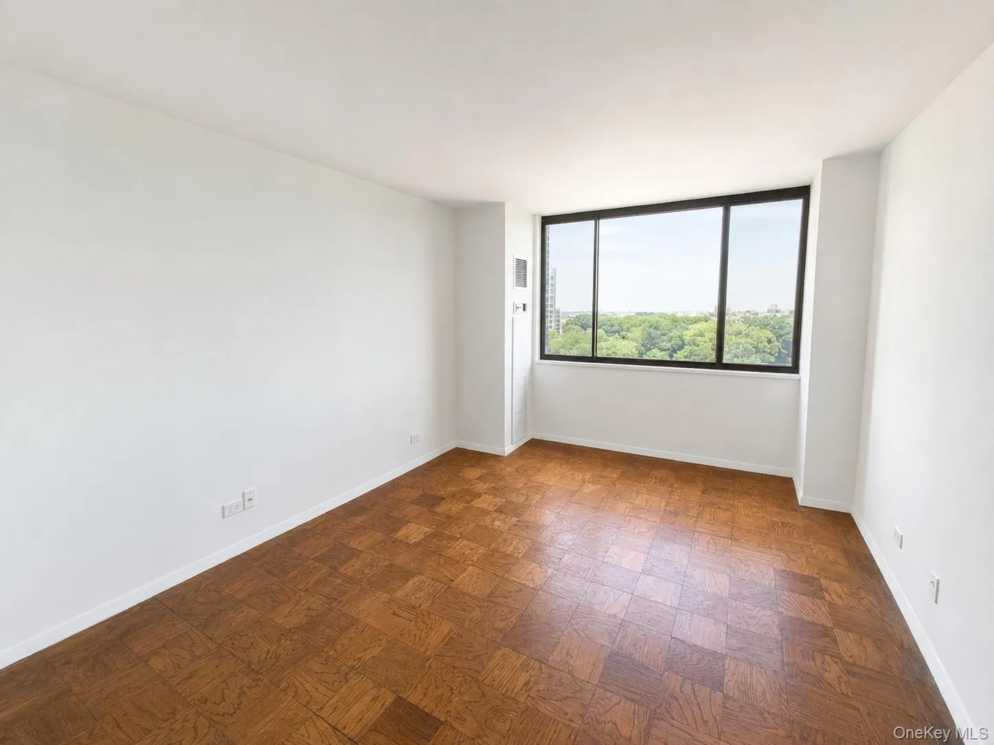27110 Grand Central Parkway, New York, NY, 1 Bedroom Bedrooms, 4 Rooms Rooms,1 BathroomBathrooms,Residential,For Rent,Grand Central,0,958937 27110 Grand Central Parkway, New York, NY, 1 Bedroom Bedrooms, 4 Rooms Rooms,1 BathroomBathrooms,Residential,For Rent,Grand Central,0,958937