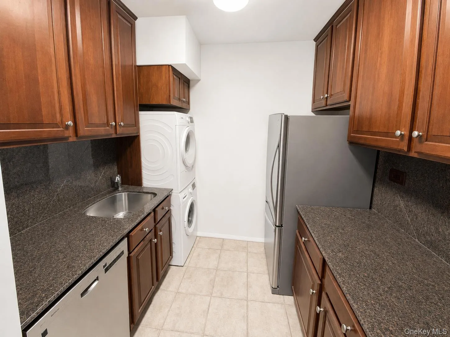 27110 Grand Central Parkway, New York, NY, 1 Bedroom Bedrooms, 4 Rooms Rooms,1 BathroomBathrooms,Residential,For Rent,Grand Central,0,958937 27110 Grand Central Parkway, New York, NY, 1 Bedroom Bedrooms, 4 Rooms Rooms,1 BathroomBathrooms,Residential,For Rent,Grand Central,0,958937