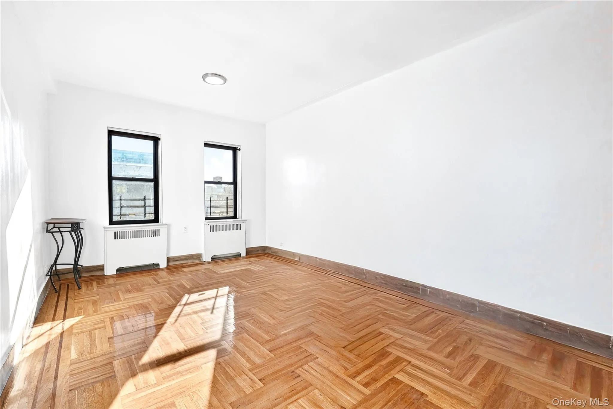 495 East 178 street, New York, NY, 2 Bedrooms Bedrooms, 4 Rooms Rooms,1 BathroomBathrooms,Residential Sale,For Rent,178 street,0,958941 495 East 178 street, New York, NY, 2 Bedrooms Bedrooms, 4 Rooms Rooms,1 BathroomBathrooms,Residential Sale,For Rent,178 street,0,958941