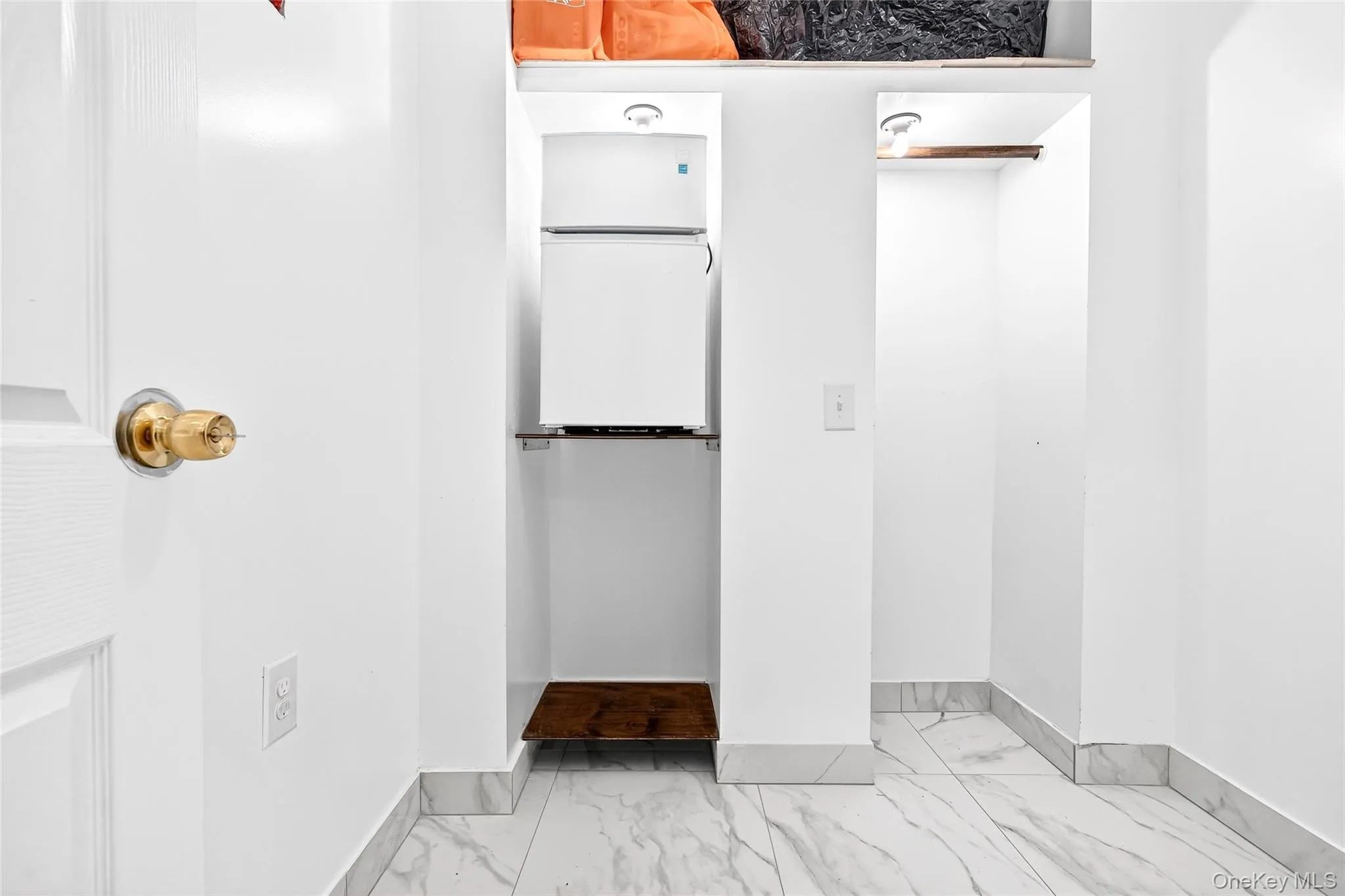 495 East 178 street, New York, NY, 2 Bedrooms Bedrooms, 4 Rooms Rooms,1 BathroomBathrooms,Residential Sale,For Rent,178 street,0,958941 495 East 178 street, New York, NY, 2 Bedrooms Bedrooms, 4 Rooms Rooms,1 BathroomBathrooms,Residential Sale,For Rent,178 street,0,958941