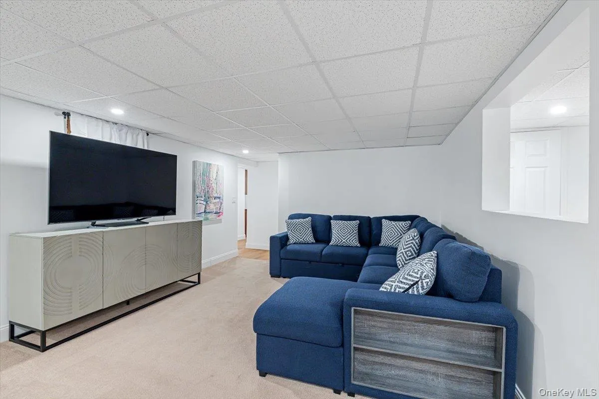 13 Colonial Lane, Brookhaven, NY, 3 Bedrooms Bedrooms, 7 Rooms Rooms,3 BathroomsBathrooms,Residential Lease,For Rent,Colonial,0,958949 13 Colonial Lane, Brookhaven, NY, 3 Bedrooms Bedrooms, 7 Rooms Rooms,3 BathroomsBathrooms,Residential Lease,For Rent,Colonial,0,958949