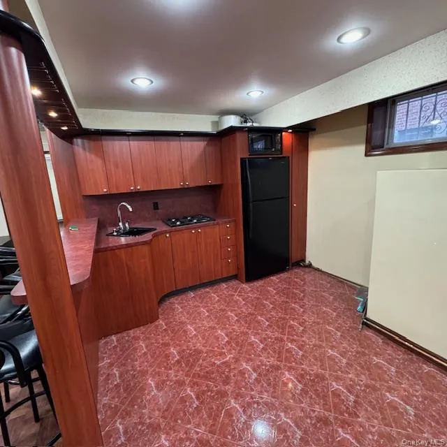 178-14 80th Drive, New York, NY, 3 Bedrooms Bedrooms, 6 Rooms Rooms,1 BathroomBathrooms,Residential Lease,For Rent,80th,0,958963 178-14 80th Drive, New York, NY, 3 Bedrooms Bedrooms, 6 Rooms Rooms,1 BathroomBathrooms,Residential Lease,For Rent,80th,0,958963