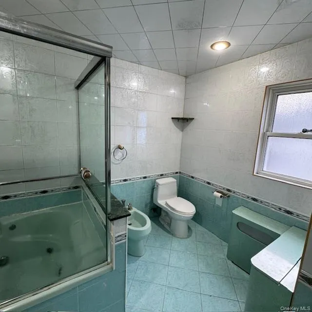 178-14 80th Drive, New York, NY, 3 Bedrooms Bedrooms, 6 Rooms Rooms,1 BathroomBathrooms,Residential Lease,For Rent,80th,0,958963 178-14 80th Drive, New York, NY, 3 Bedrooms Bedrooms, 6 Rooms Rooms,1 BathroomBathrooms,Residential Lease,For Rent,80th,0,958963