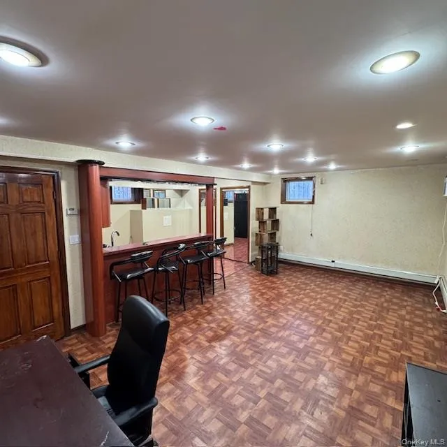 178-14 80th Drive, New York, NY, 3 Bedrooms Bedrooms, 6 Rooms Rooms,1 BathroomBathrooms,Residential Lease,For Rent,80th,0,958963 178-14 80th Drive, New York, NY, 3 Bedrooms Bedrooms, 6 Rooms Rooms,1 BathroomBathrooms,Residential Lease,For Rent,80th,0,958963