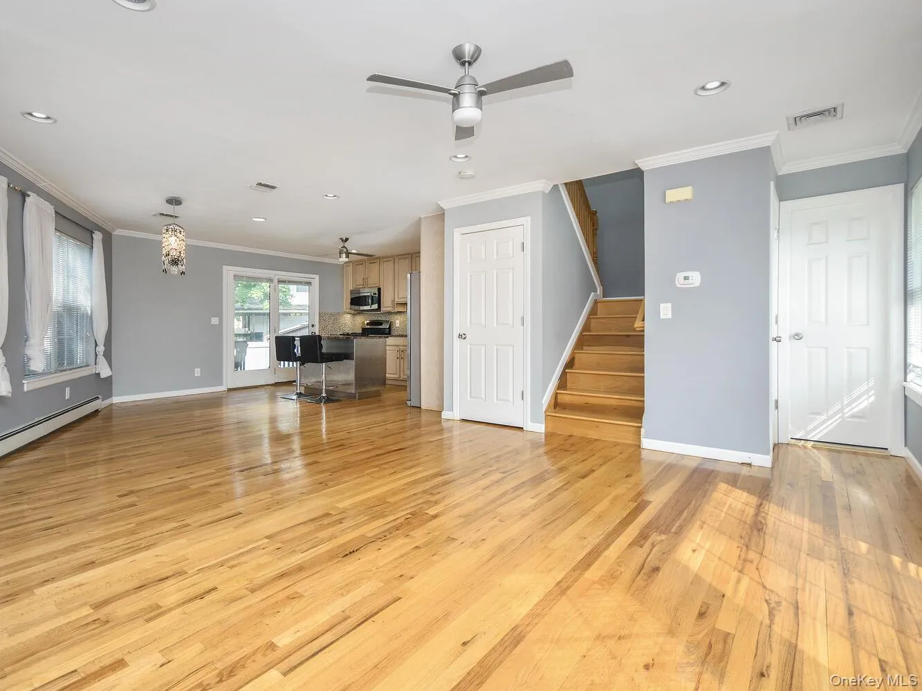 To Dining Area To Dining Area