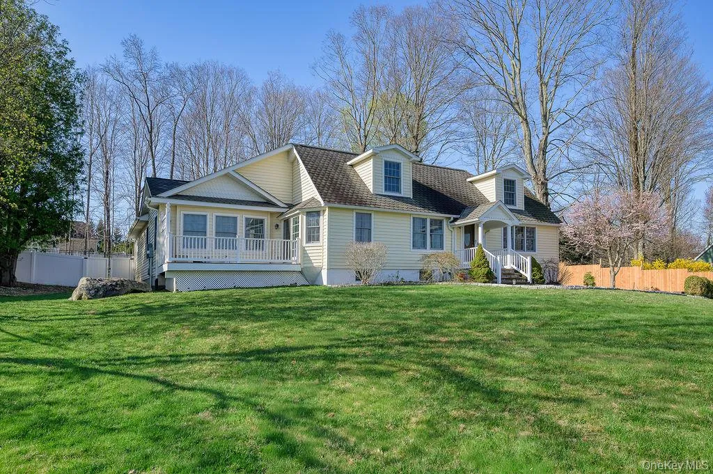 12 Leeside Road, Carmel, NY, 3 Bedrooms Bedrooms, 7 Rooms Rooms,3 BathroomsBathrooms,Residential Sale,For Rent,Leeside,0,958996 12 Leeside Road, Carmel, NY, 3 Bedrooms Bedrooms, 7 Rooms Rooms,3 BathroomsBathrooms,Residential Sale,For Rent,Leeside,0,958996