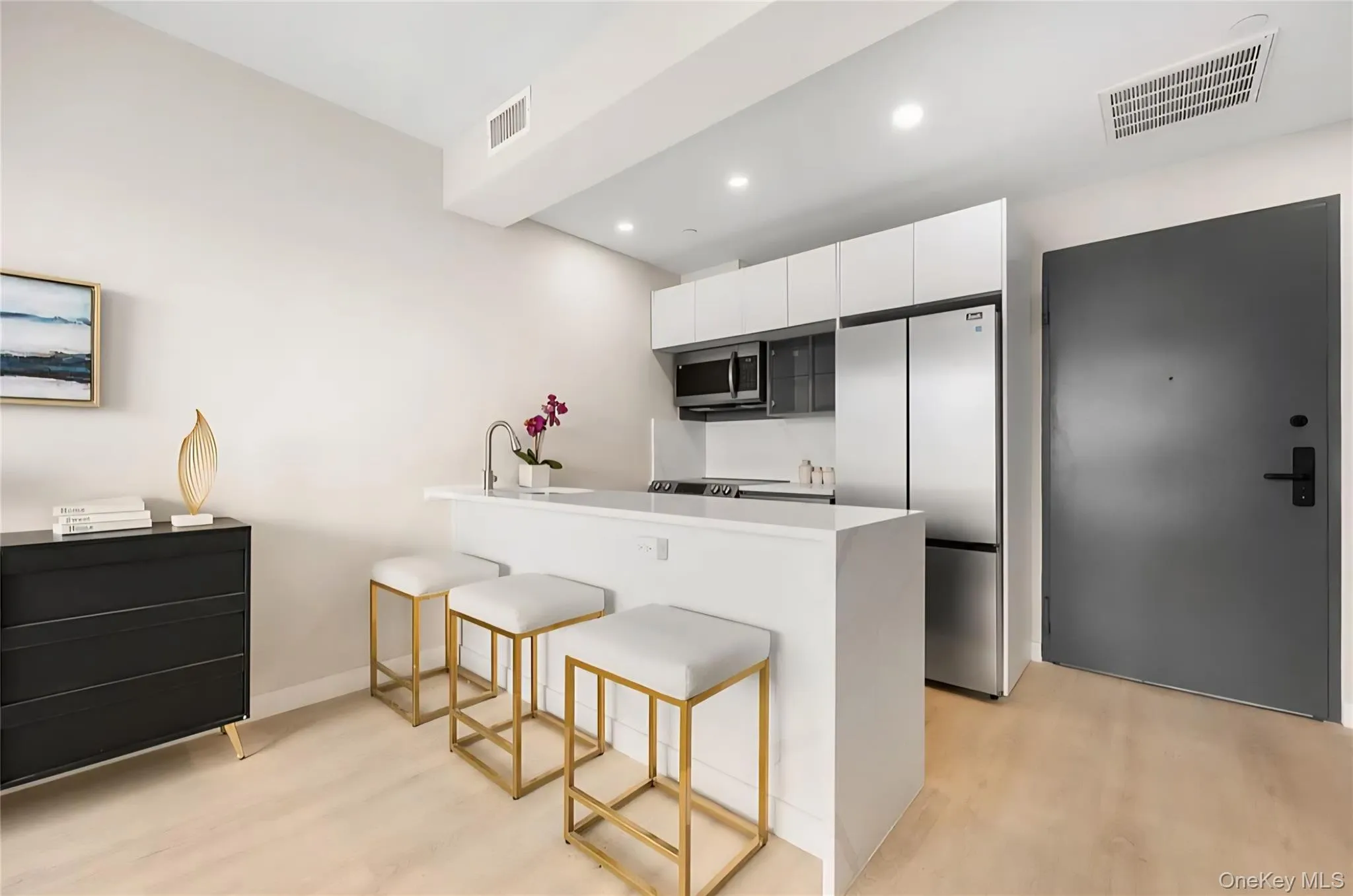 13243 Metropolitan Avenue, New York, NY, 2 Bedrooms Bedrooms, 4 Rooms Rooms,2 BathroomsBathrooms,Residential Lease,For Rent,Metropolitan,0,958997 13243 Metropolitan Avenue, New York, NY, 2 Bedrooms Bedrooms, 4 Rooms Rooms,2 BathroomsBathrooms,Residential Lease,For Rent,Metropolitan,0,958997