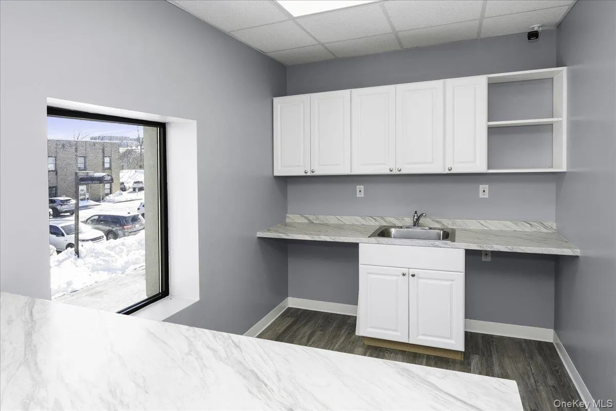 Front desk and lobby area Front desk and lobby area