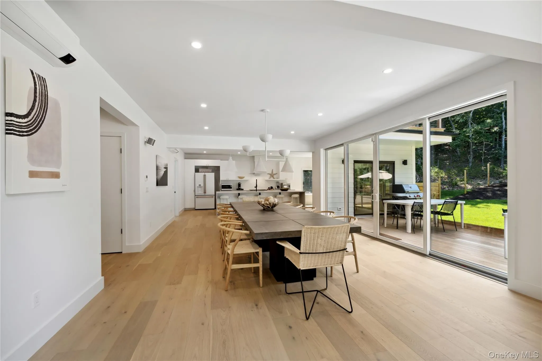 19 Elm Lane, East Hampton, NY, 6 Bedrooms Bedrooms, 9 Rooms Rooms,4 BathroomsBathrooms,Residential Sale,For Rent,Elm,0,959062 19 Elm Lane, East Hampton, NY, 6 Bedrooms Bedrooms, 9 Rooms Rooms,4 BathroomsBathrooms,Residential Sale,For Rent,Elm,0,959062