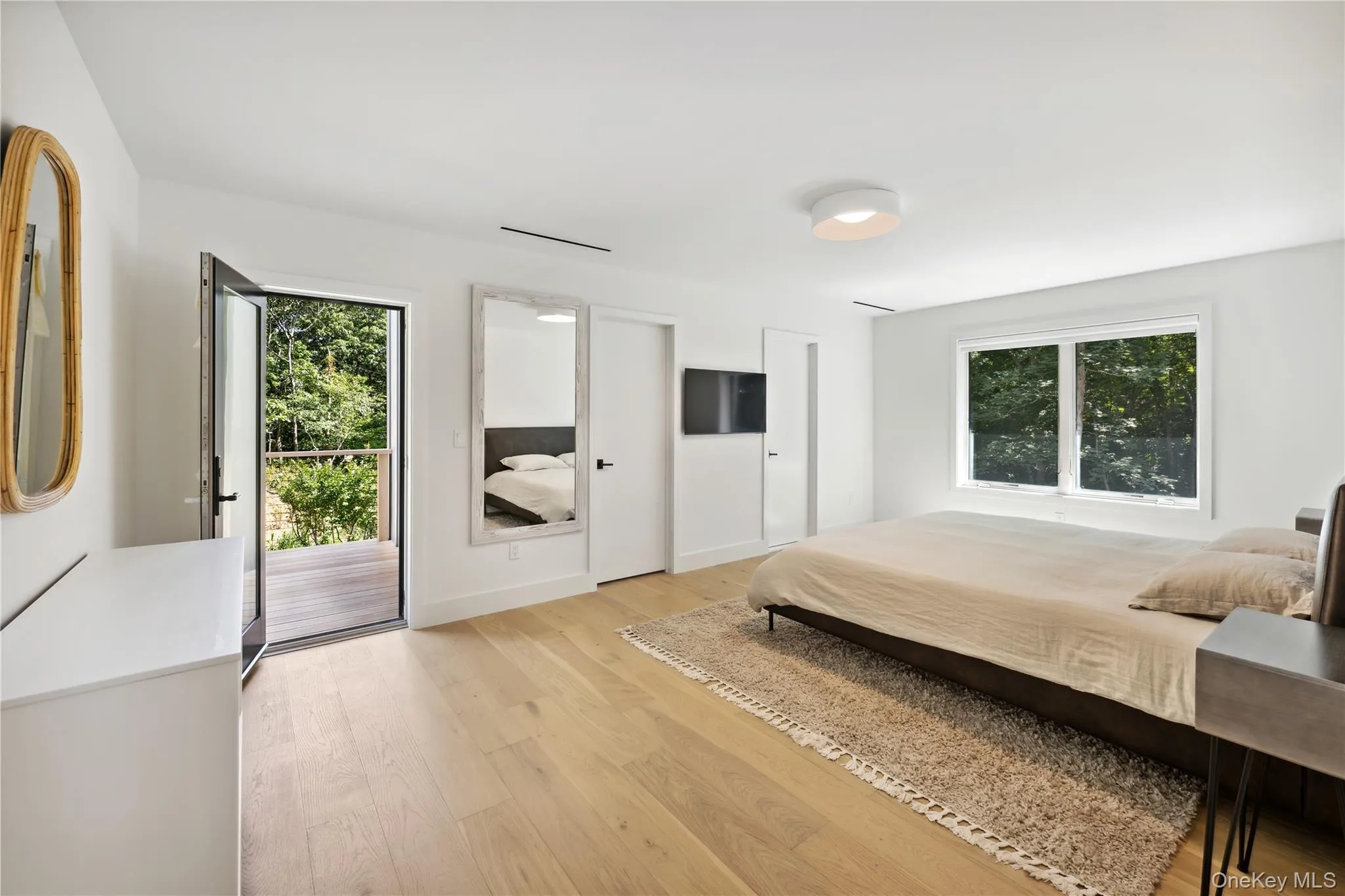 19 Elm Lane, East Hampton, NY, 6 Bedrooms Bedrooms, 9 Rooms Rooms,4 BathroomsBathrooms,Residential Sale,For Rent,Elm,0,959062 19 Elm Lane, East Hampton, NY, 6 Bedrooms Bedrooms, 9 Rooms Rooms,4 BathroomsBathrooms,Residential Sale,For Rent,Elm,0,959062