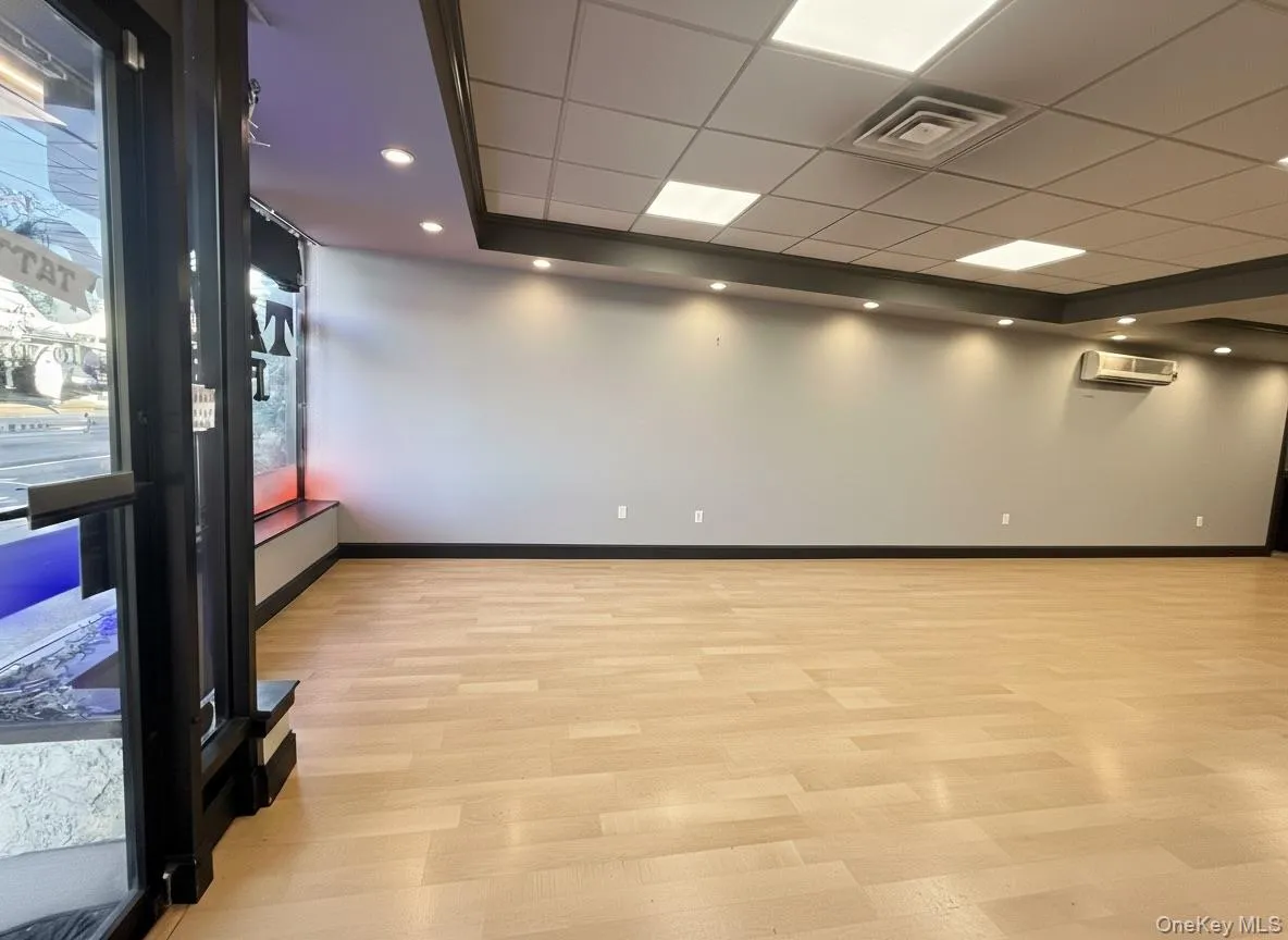 123-127 Merrick Road, Babylon, NY, ,Commercial Lease,For Rent,Merrick,0,959071 123-127 Merrick Road, Babylon, NY, ,Commercial Lease,For Rent,Merrick,0,959071