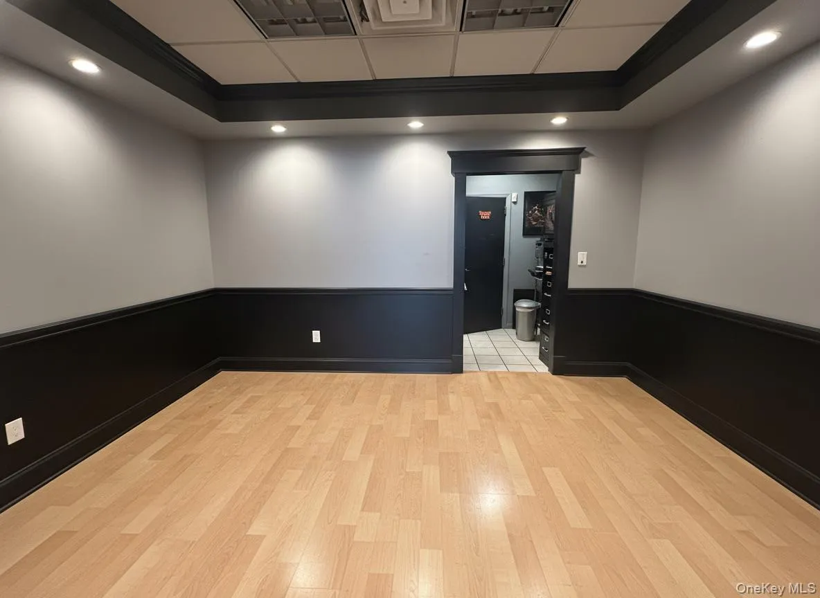 123-127 Merrick Road, Babylon, NY, ,Commercial Lease,For Rent,Merrick,0,959071 123-127 Merrick Road, Babylon, NY, ,Commercial Lease,For Rent,Merrick,0,959071