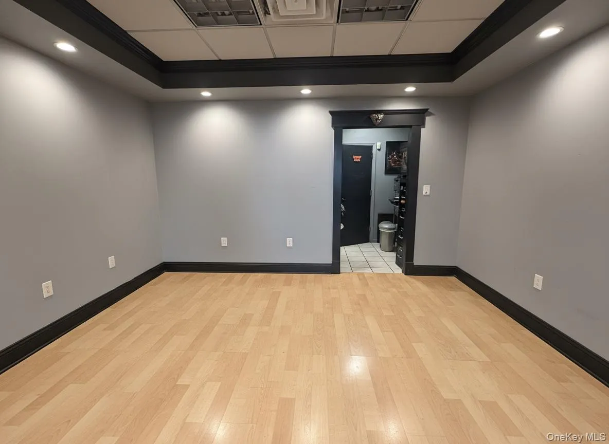 123-127 Merrick Road, Babylon, NY, ,Commercial Lease,For Rent,Merrick,0,959071 123-127 Merrick Road, Babylon, NY, ,Commercial Lease,For Rent,Merrick,0,959071