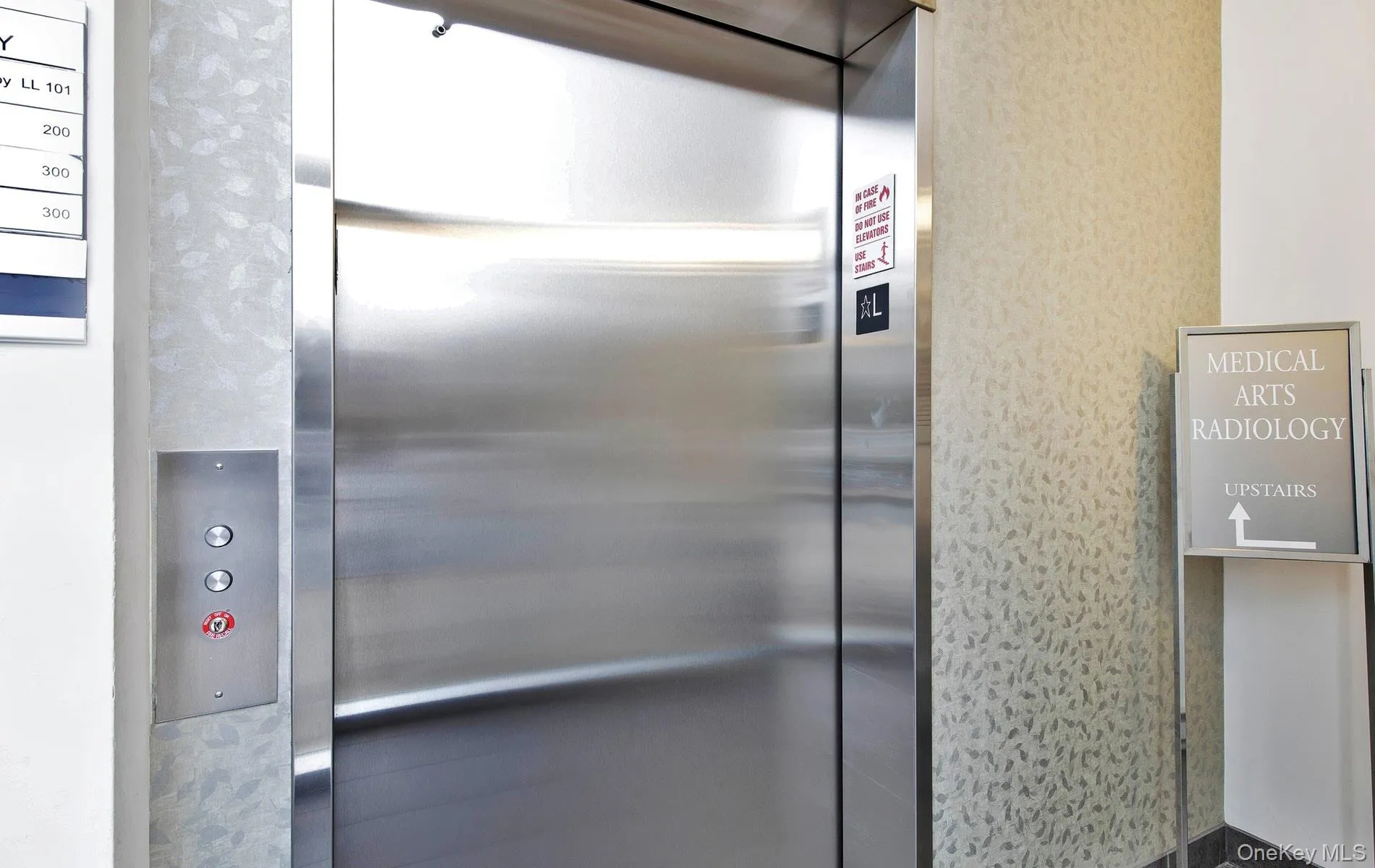 214 Wall Street, Huntington, NY, ,Commercial Lease,For Rent,Wall,0,959093 214 Wall Street, Huntington, NY, ,Commercial Lease,For Rent,Wall,0,959093