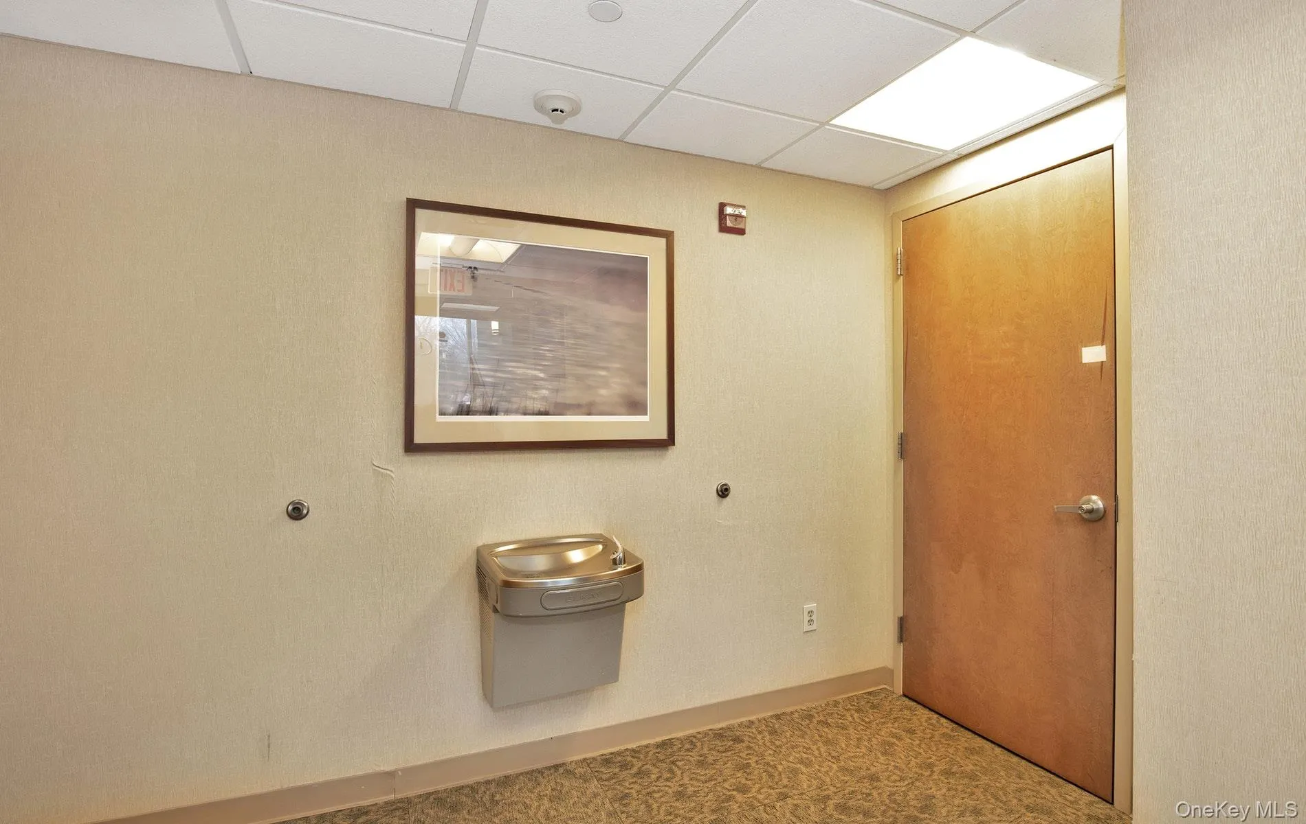 214 Wall Street, Huntington, NY, ,Commercial Lease,For Rent,Wall,0,959093 214 Wall Street, Huntington, NY, ,Commercial Lease,For Rent,Wall,0,959093