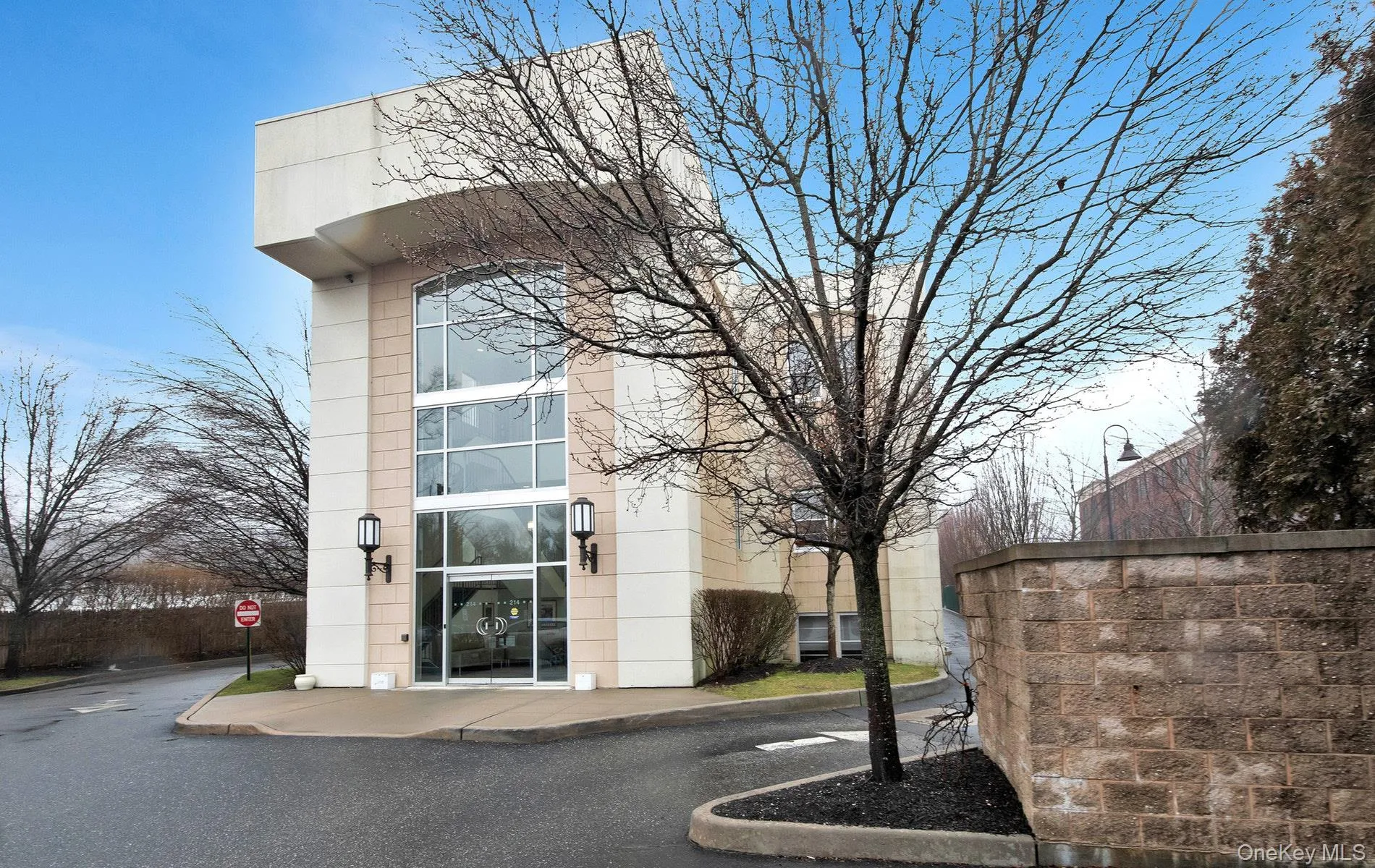 214 Wall Street, Huntington, NY, ,Commercial Lease,For Rent,Wall,0,959093 214 Wall Street, Huntington, NY, ,Commercial Lease,For Rent,Wall,0,959093