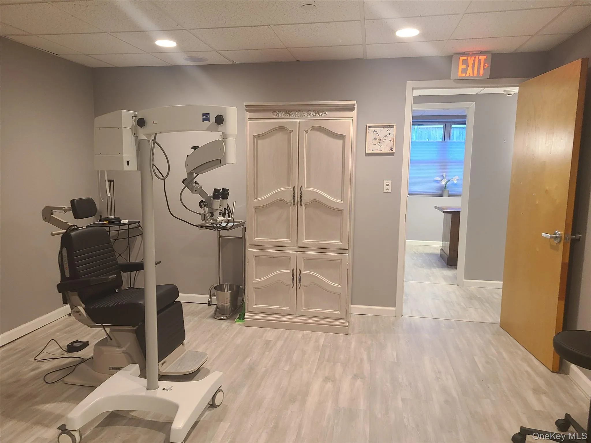 214 Wall Street, Huntington, NY, ,Commercial Lease,For Rent,Wall,0,959093 214 Wall Street, Huntington, NY, ,Commercial Lease,For Rent,Wall,0,959093