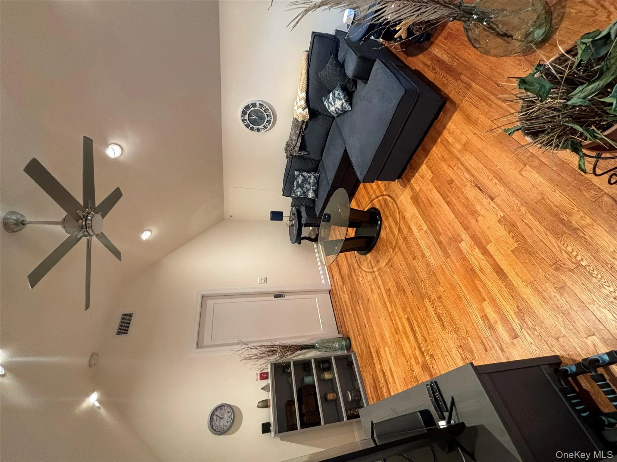 50-37 195 St, New York, NY, 1 Bedroom Bedrooms, 2 Rooms Rooms,1 BathroomBathrooms,Residential Lease,For Rent,195 St,0,959121 50-37 195 St, New York, NY, 1 Bedroom Bedrooms, 2 Rooms Rooms,1 BathroomBathrooms,Residential Lease,For Rent,195 St,0,959121