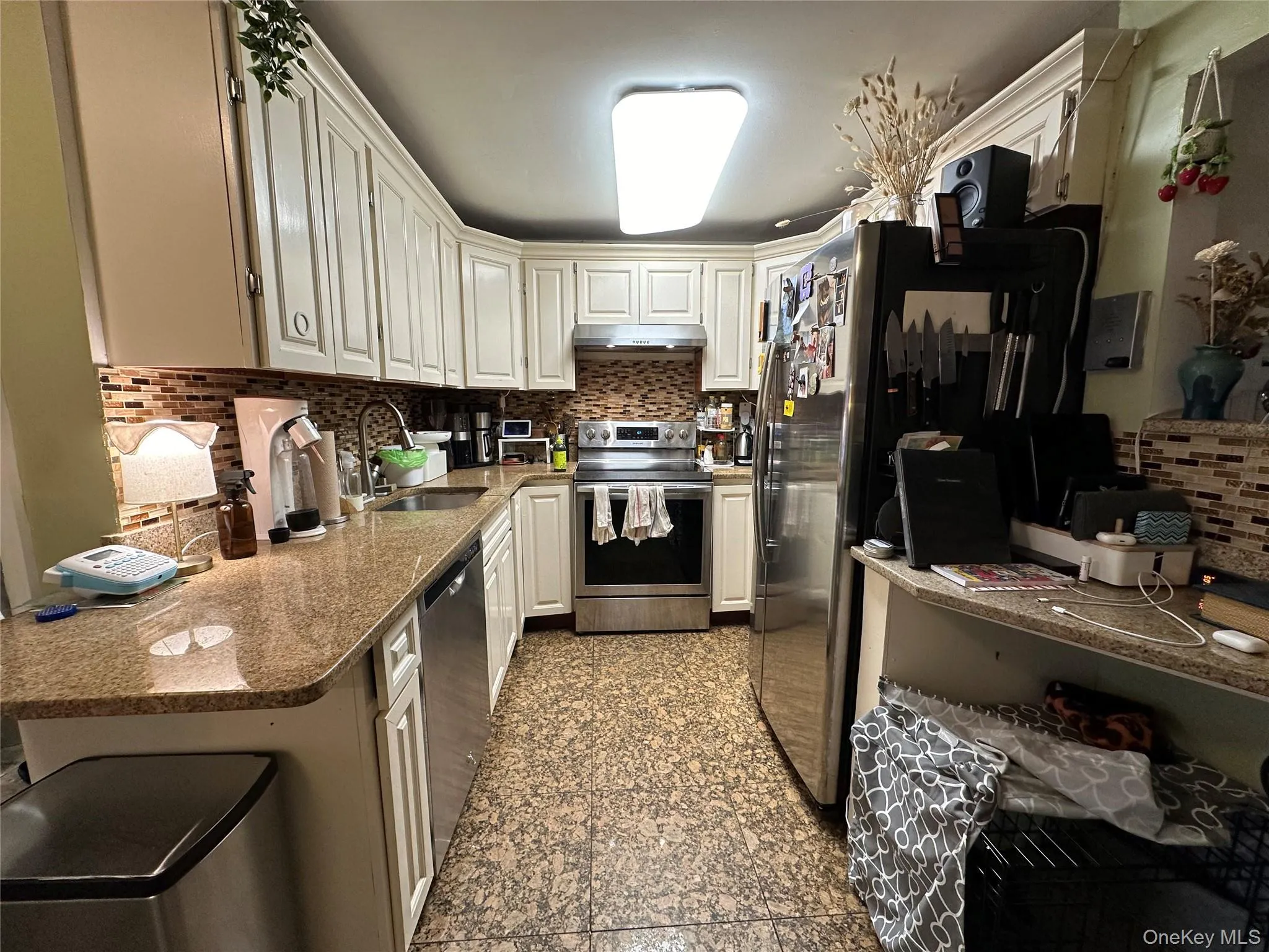 137 Meserole Street, New York, NY, 1 Bedroom Bedrooms, 3 Rooms Rooms,1 BathroomBathrooms,Residential Lease,For Rent,Meserole,0,959132 137 Meserole Street, New York, NY, 1 Bedroom Bedrooms, 3 Rooms Rooms,1 BathroomBathrooms,Residential Lease,For Rent,Meserole,0,959132