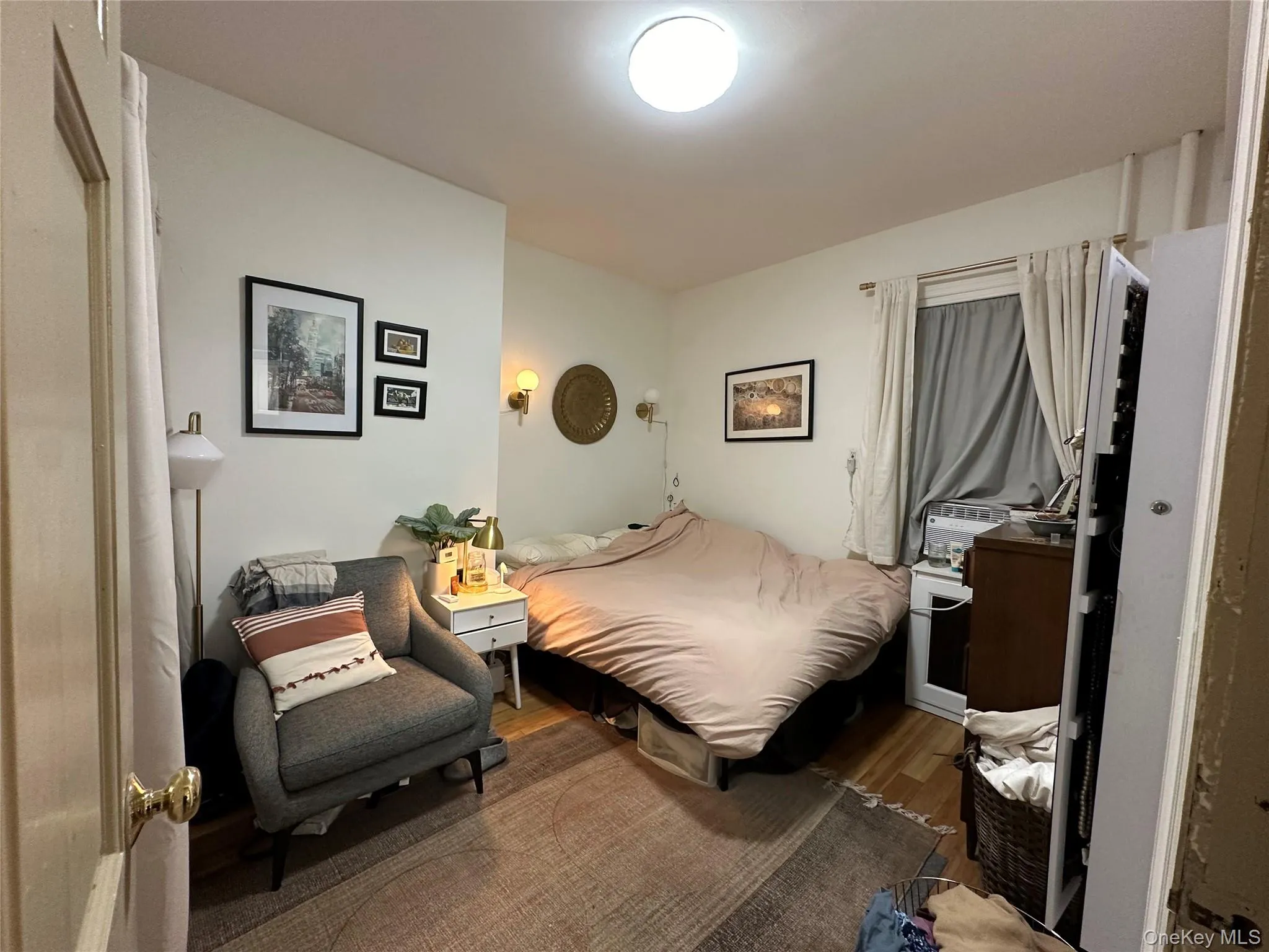 137 Meserole Street, New York, NY, 1 Bedroom Bedrooms, 3 Rooms Rooms,1 BathroomBathrooms,Residential Lease,For Rent,Meserole,0,959132 137 Meserole Street, New York, NY, 1 Bedroom Bedrooms, 3 Rooms Rooms,1 BathroomBathrooms,Residential Lease,For Rent,Meserole,0,959132