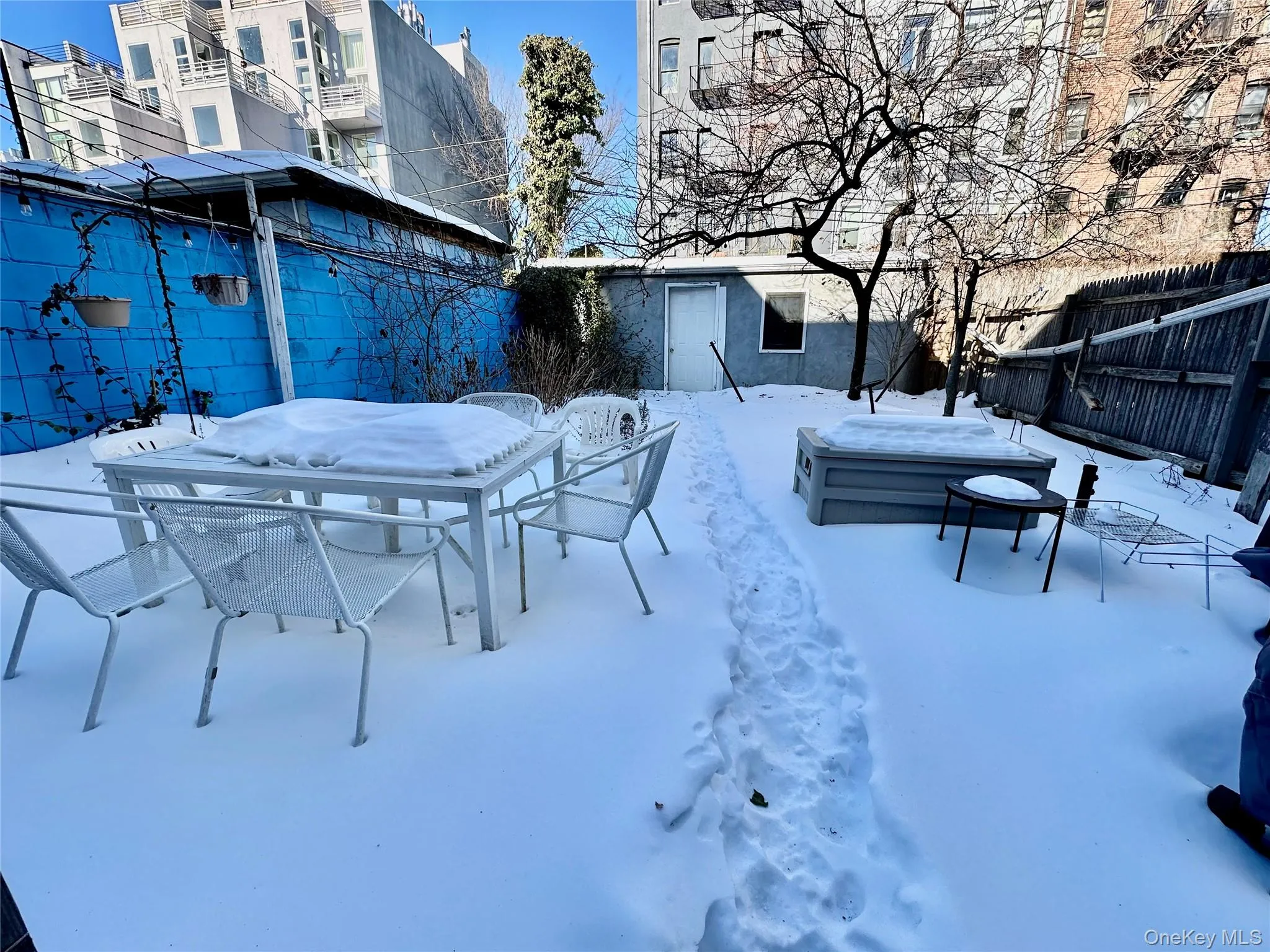 137 Meserole Street, New York, NY, 1 Bedroom Bedrooms, 3 Rooms Rooms,1 BathroomBathrooms,Residential Lease,For Rent,Meserole,0,959132 137 Meserole Street, New York, NY, 1 Bedroom Bedrooms, 3 Rooms Rooms,1 BathroomBathrooms,Residential Lease,For Rent,Meserole,0,959132