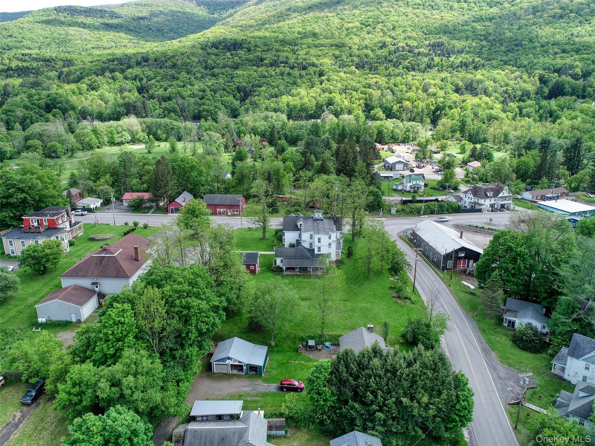 43355 State Route 28, Middletown, NY, 6 Bedrooms Bedrooms, 12 Rooms Rooms,2 BathroomsBathrooms,Residential,For Rent,State Route 28,0,959162 43355 State Route 28, Middletown, NY, 6 Bedrooms Bedrooms, 12 Rooms Rooms,2 BathroomsBathrooms,Residential,For Rent,State Route 28,0,959162
