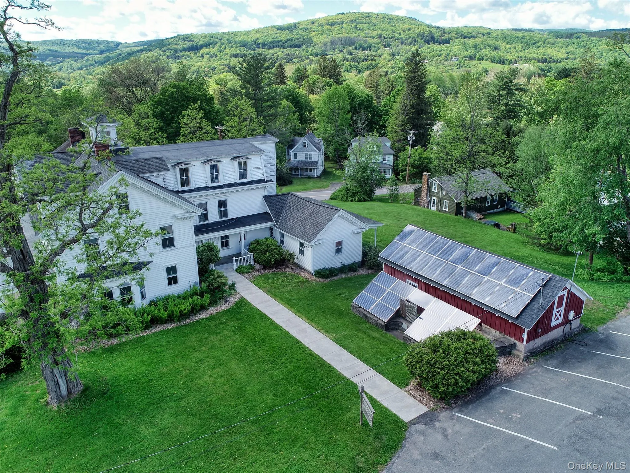 43355 State Route 28, Middletown, NY, 6 Bedrooms Bedrooms, 12 Rooms Rooms,2 BathroomsBathrooms,Residential,For Rent,State Route 28,0,959162 43355 State Route 28, Middletown, NY, 6 Bedrooms Bedrooms, 12 Rooms Rooms,2 BathroomsBathrooms,Residential,For Rent,State Route 28,0,959162