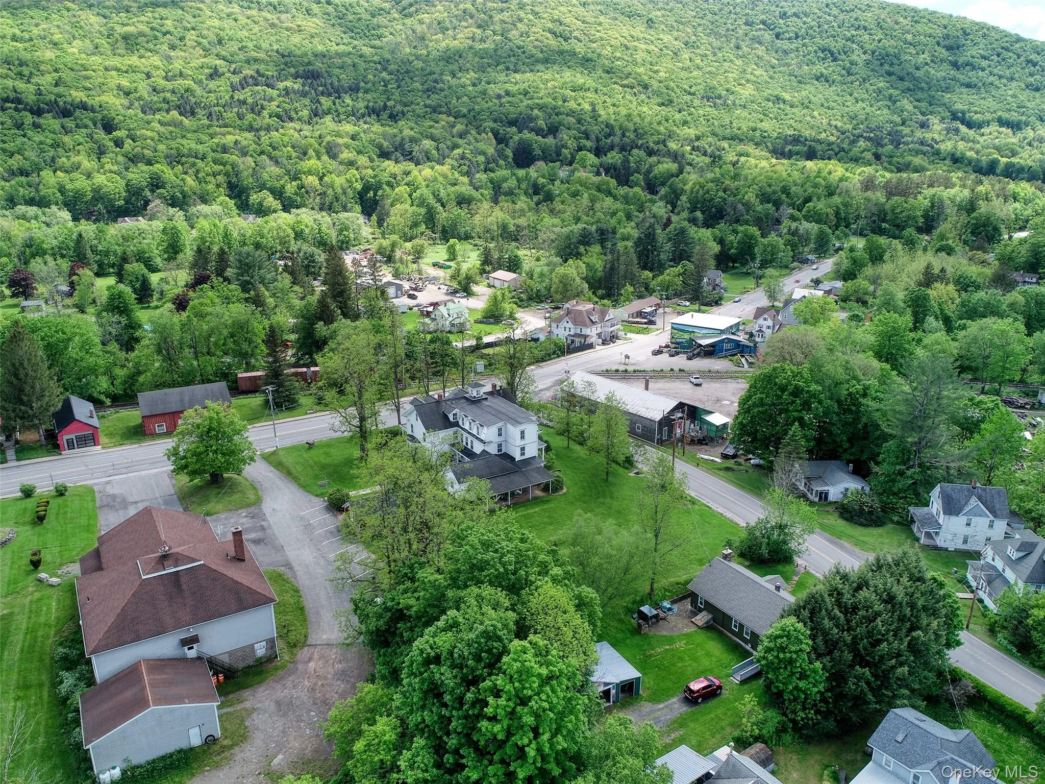 43355 State Route 28, Middletown, NY, 6 Bedrooms Bedrooms, 12 Rooms Rooms,2 BathroomsBathrooms,Residential,For Rent,State Route 28,0,959162 43355 State Route 28, Middletown, NY, 6 Bedrooms Bedrooms, 12 Rooms Rooms,2 BathroomsBathrooms,Residential,For Rent,State Route 28,0,959162