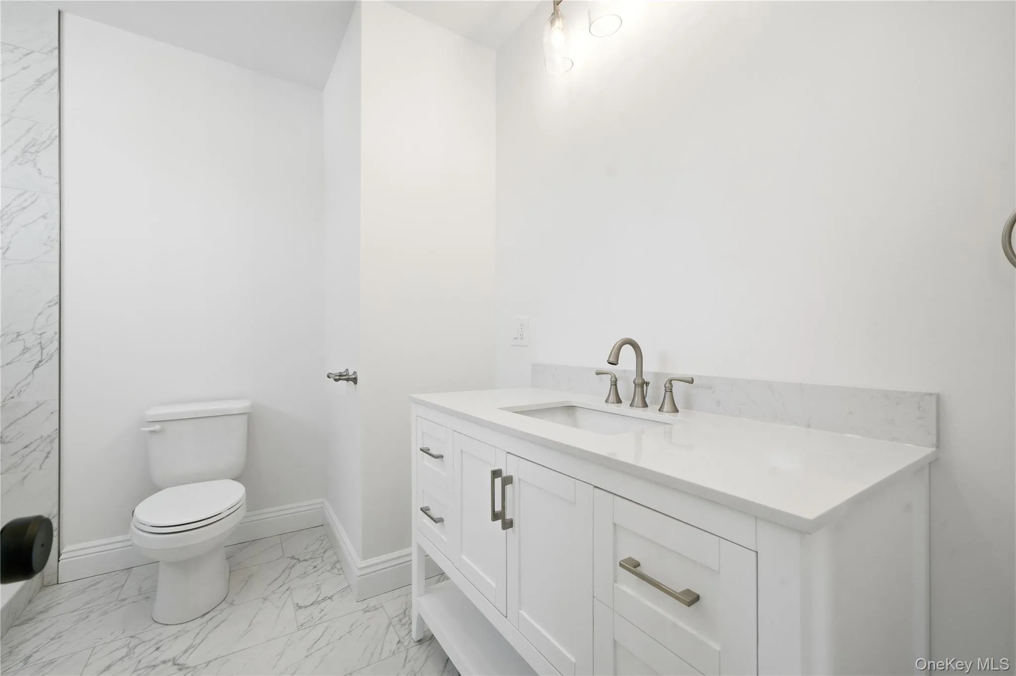 13 Hoffman Avenue, Babylon, NY, 2 Bedrooms Bedrooms, 4 Rooms Rooms,2 BathroomsBathrooms,Residential Lease,For Rent,Hoffman,0,959202 13 Hoffman Avenue, Babylon, NY, 2 Bedrooms Bedrooms, 4 Rooms Rooms,2 BathroomsBathrooms,Residential Lease,For Rent,Hoffman,0,959202