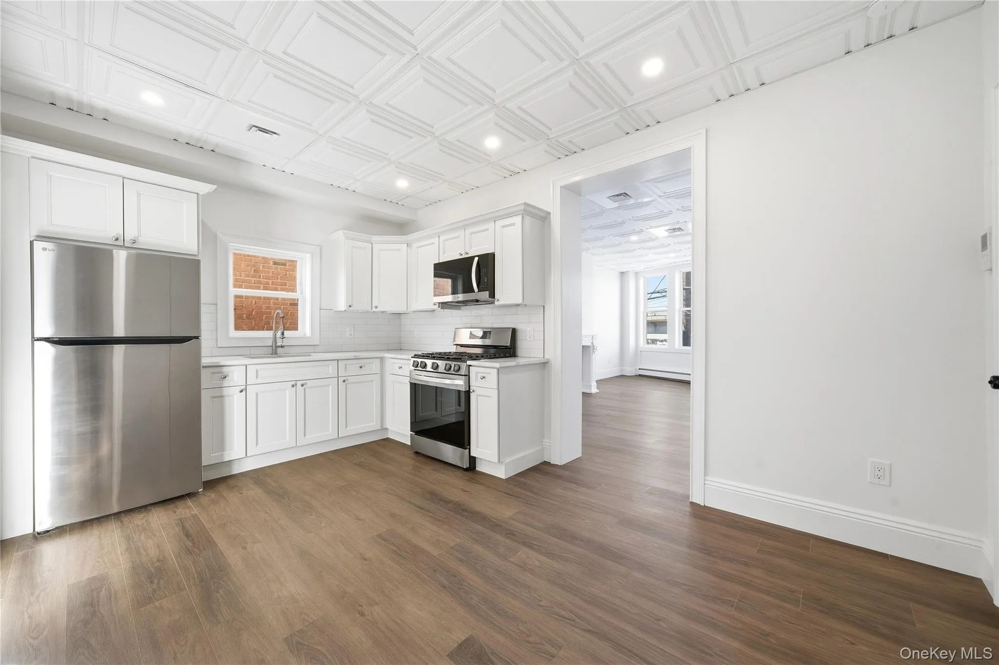 13 Hoffman Avenue, Babylon, NY, 2 Bedrooms Bedrooms, 4 Rooms Rooms,2 BathroomsBathrooms,Residential Lease,For Rent,Hoffman,0,959202 13 Hoffman Avenue, Babylon, NY, 2 Bedrooms Bedrooms, 4 Rooms Rooms,2 BathroomsBathrooms,Residential Lease,For Rent,Hoffman,0,959202