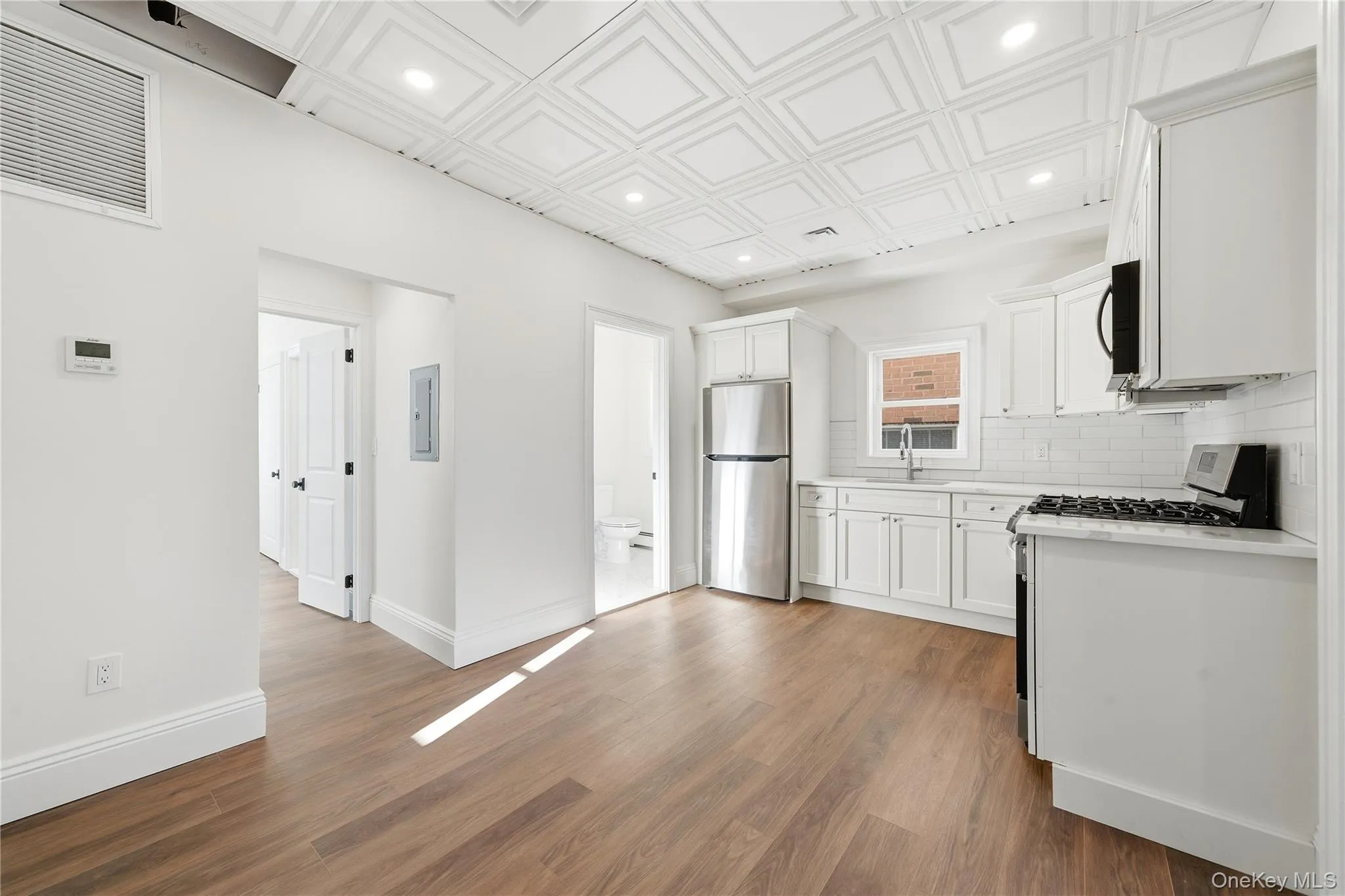 13 Hoffman Avenue, Babylon, NY, 2 Bedrooms Bedrooms, 4 Rooms Rooms,2 BathroomsBathrooms,Residential Lease,For Rent,Hoffman,0,959202 13 Hoffman Avenue, Babylon, NY, 2 Bedrooms Bedrooms, 4 Rooms Rooms,2 BathroomsBathrooms,Residential Lease,For Rent,Hoffman,0,959202