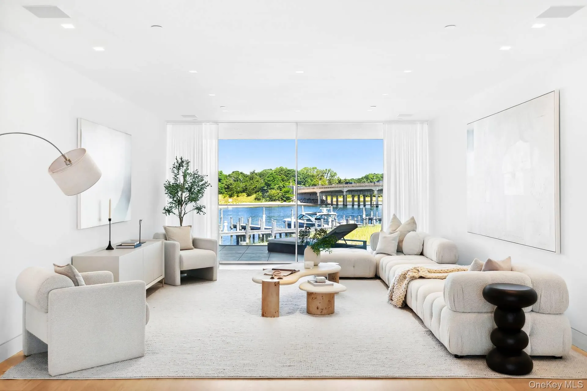 2 B West Water Street, Southampton, NY, 8 Bedrooms Bedrooms, 21 Rooms Rooms,9 BathroomsBathrooms,Residential,For Rent,West Water,0,959203 2 B West Water Street, Southampton, NY, 8 Bedrooms Bedrooms, 21 Rooms Rooms,9 BathroomsBathrooms,Residential,For Rent,West Water,0,959203