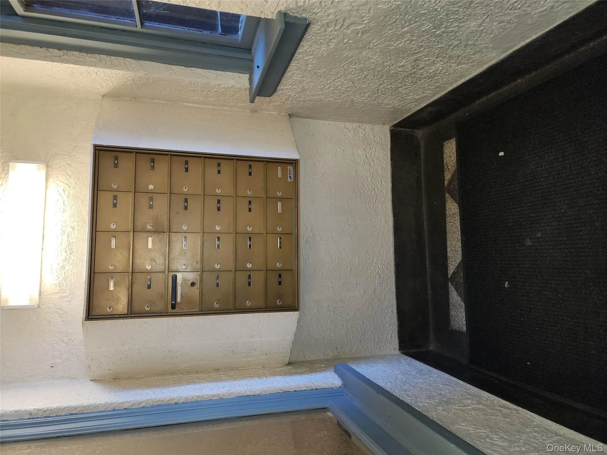 Entry mailboxes Entry mailboxes