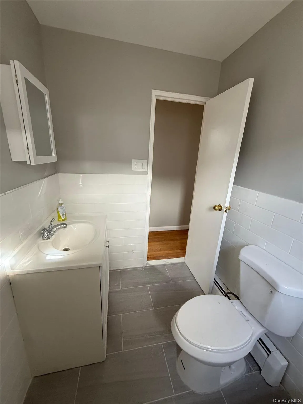 5606 Riverdale Avenue, New York, NY, 3 Bedrooms Bedrooms, 6 Rooms Rooms,1 BathroomBathrooms,Residential Lease,For Rent,Riverdale,0,959250 5606 Riverdale Avenue, New York, NY, 3 Bedrooms Bedrooms, 6 Rooms Rooms,1 BathroomBathrooms,Residential Lease,For Rent,Riverdale,0,959250