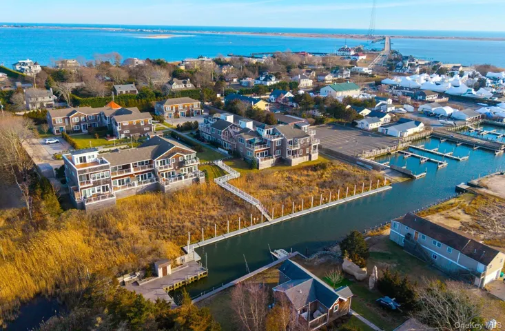 68 Foster Avenue Unit 13, Southampton, New York 11946