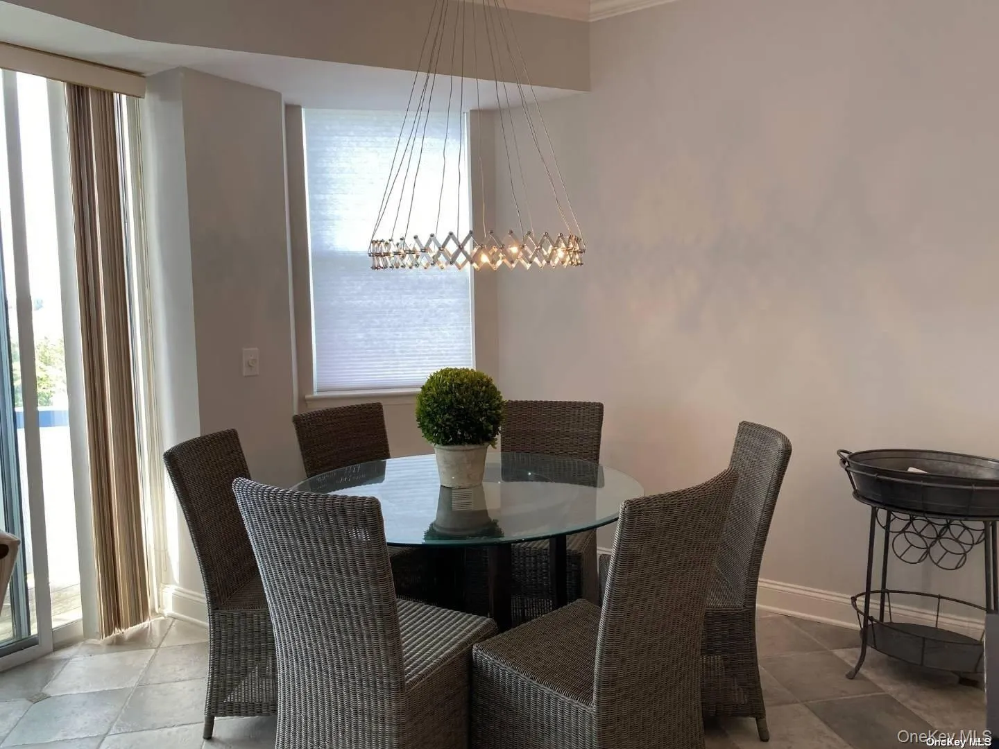 Dining Area Dining Area