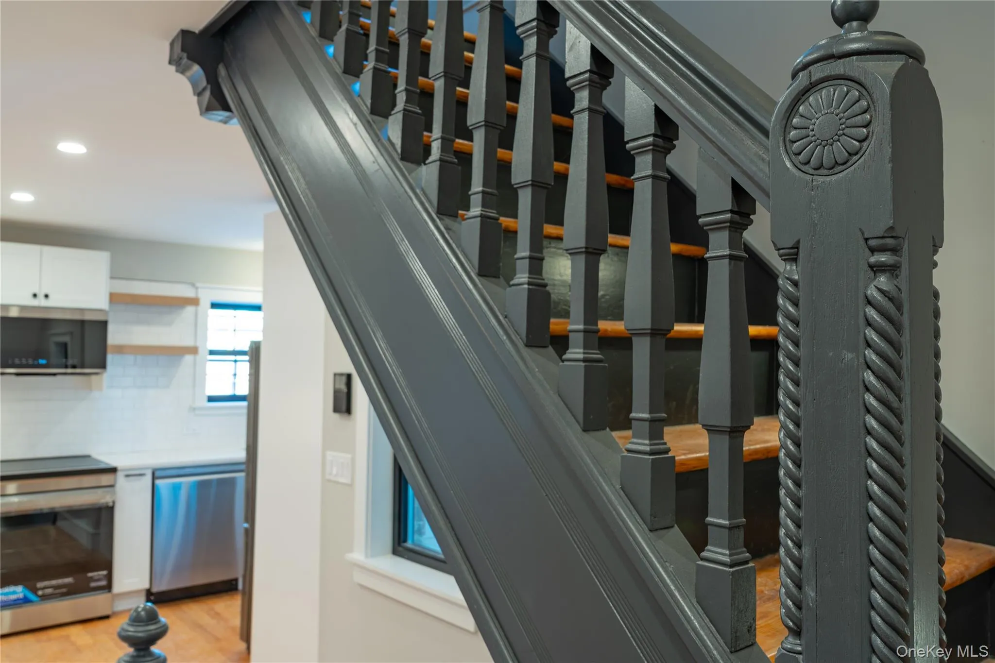 85 Cannon Street, Poughkeepsie, NY, 1 Bedroom Bedrooms, 7 Rooms Rooms,2 BathroomsBathrooms,Residential Lease,For Rent,Cannon,0,959304 85 Cannon Street, Poughkeepsie, NY, 1 Bedroom Bedrooms, 7 Rooms Rooms,2 BathroomsBathrooms,Residential Lease,For Rent,Cannon,0,959304