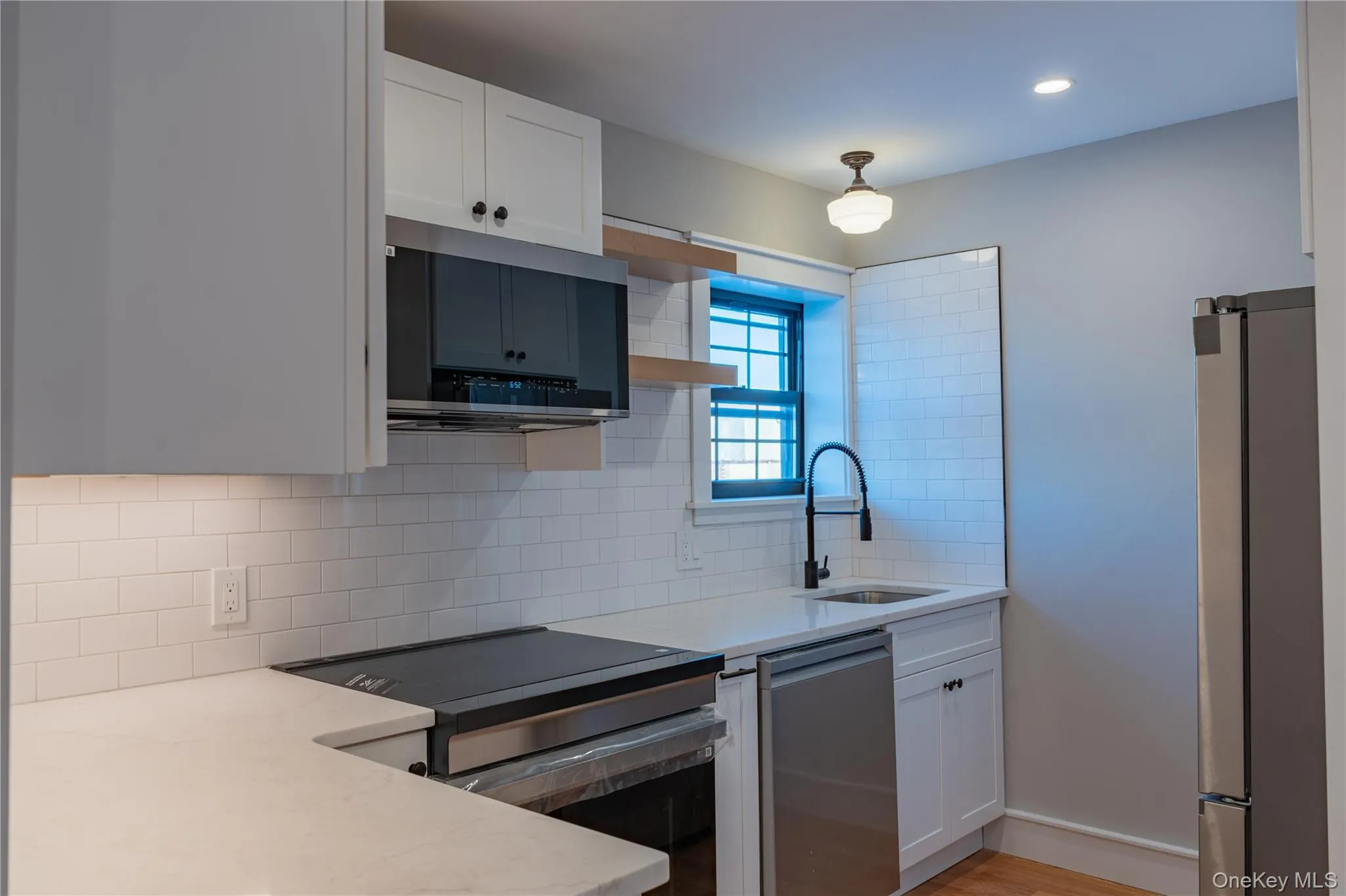 85 Cannon Street, Poughkeepsie, NY, 1 Bedroom Bedrooms, 7 Rooms Rooms,2 BathroomsBathrooms,Residential Lease,For Rent,Cannon,0,959304 85 Cannon Street, Poughkeepsie, NY, 1 Bedroom Bedrooms, 7 Rooms Rooms,2 BathroomsBathrooms,Residential Lease,For Rent,Cannon,0,959304