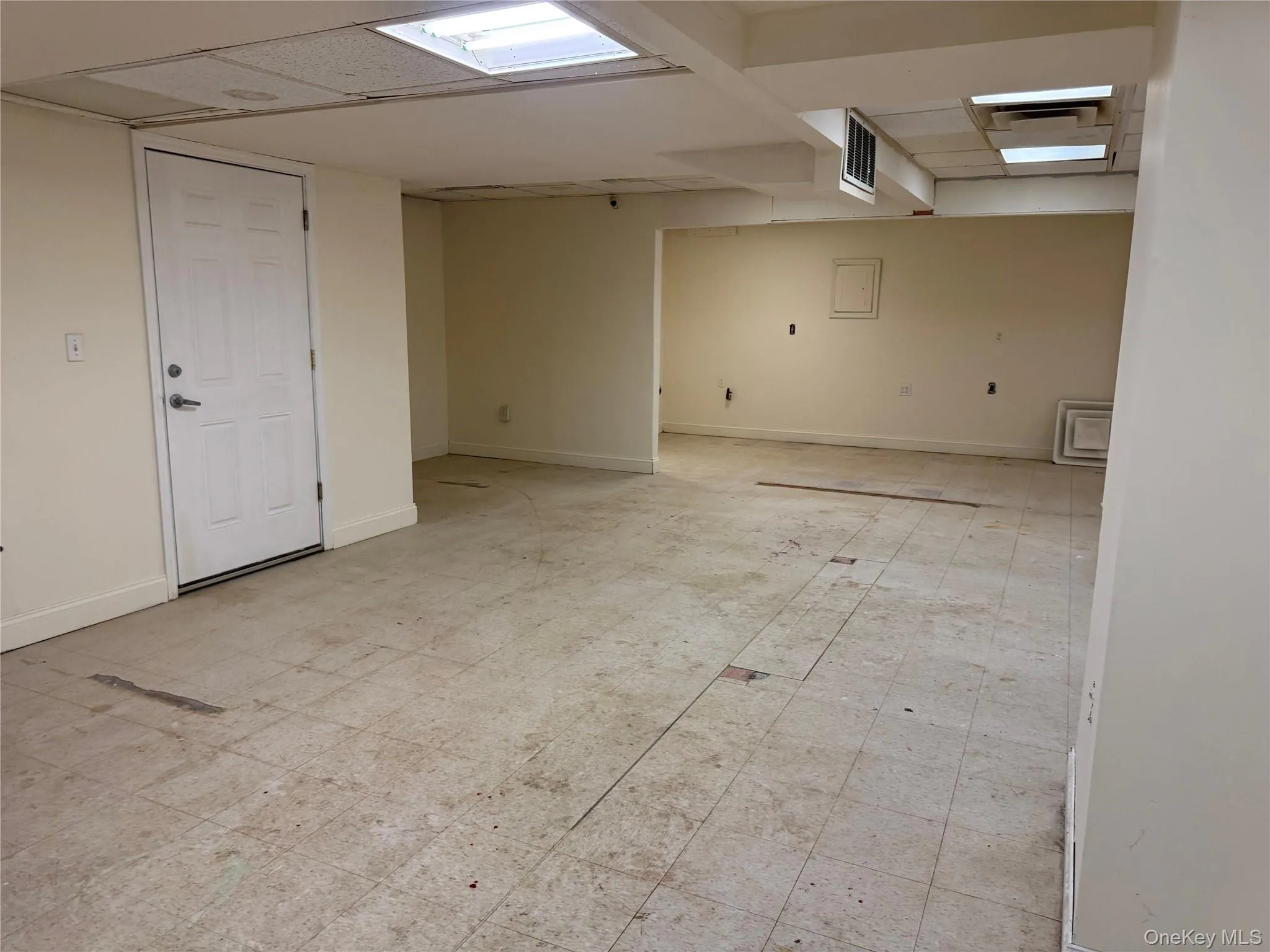 1020 Wolcott Avenue, Beacon, NY, ,Commercial Lease,For Rent,Wolcott,0,959325 1020 Wolcott Avenue, Beacon, NY, ,Commercial Lease,For Rent,Wolcott,0,959325