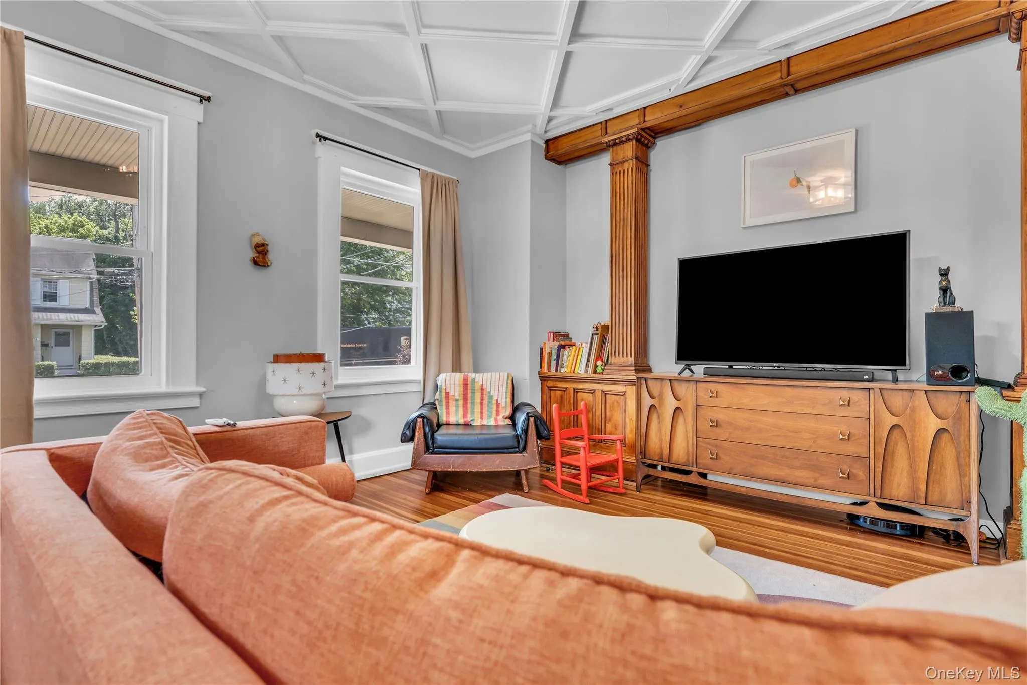 Previous tenant's furniture Previous tenant's furniture