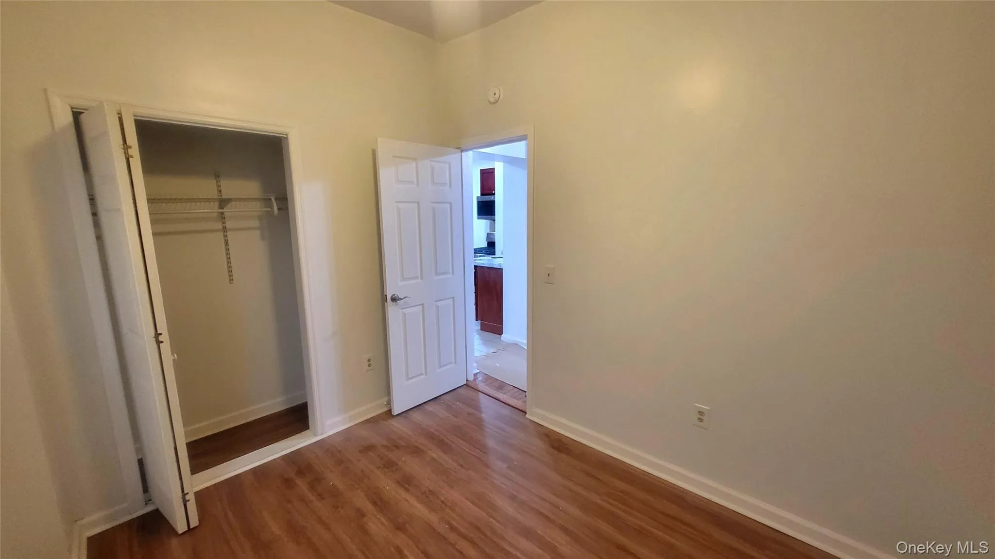 Bedroom 3 With Vinyl Floor Bedroom 3 With Vinyl Floor