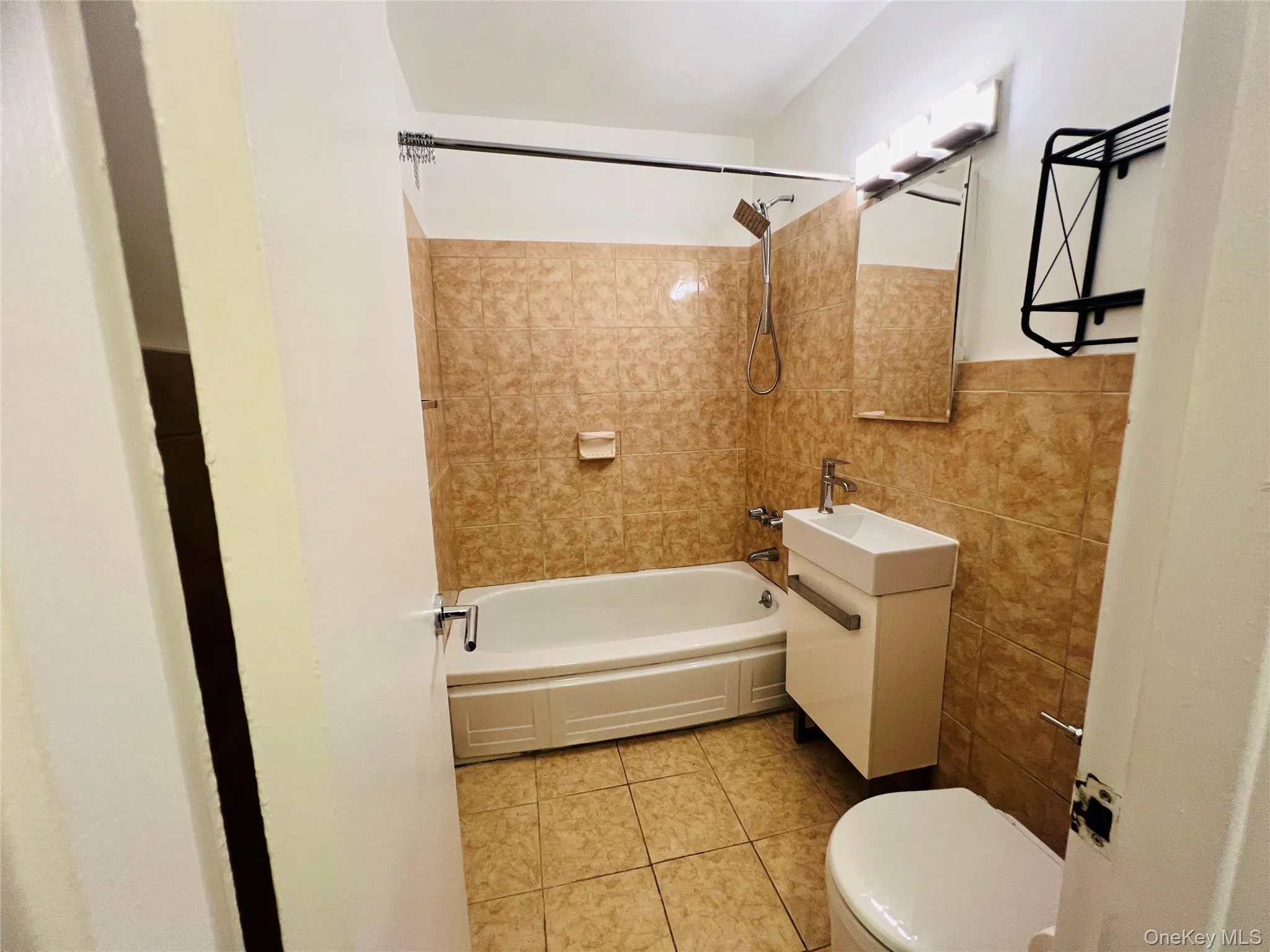 99-10 60th Avenue, New York, NY, 1 Bedroom Bedrooms, 4 Rooms Rooms,1 BathroomBathrooms,Residential,For Rent,60th,0,959389 99-10 60th Avenue, New York, NY, 1 Bedroom Bedrooms, 4 Rooms Rooms,1 BathroomBathrooms,Residential,For Rent,60th,0,959389