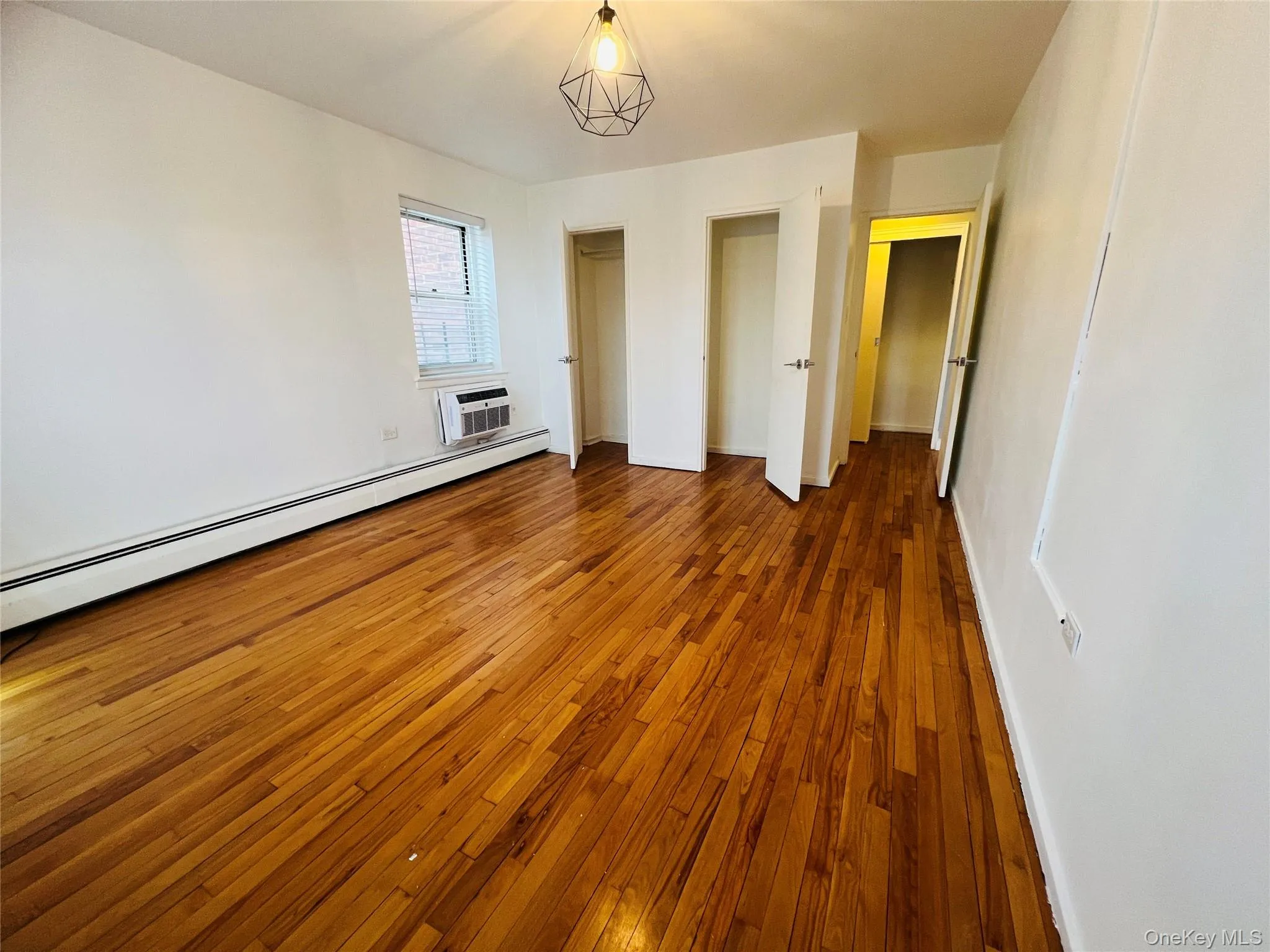 99-10 60th Avenue, New York, NY, 1 Bedroom Bedrooms, 4 Rooms Rooms,1 BathroomBathrooms,Residential,For Rent,60th,0,959389 99-10 60th Avenue, New York, NY, 1 Bedroom Bedrooms, 4 Rooms Rooms,1 BathroomBathrooms,Residential,For Rent,60th,0,959389