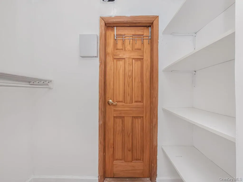 Large Walk in Closet Large Walk in Closet
