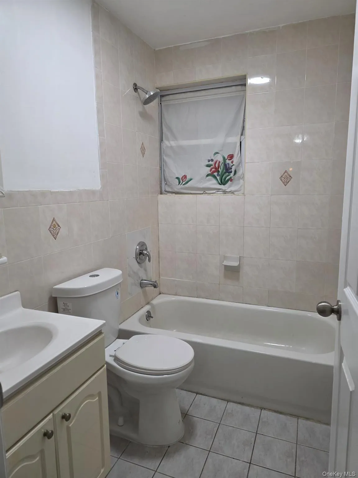 400 Crescent Street, New York, NY, 2 Bedrooms Bedrooms, 4 Rooms Rooms,1 BathroomBathrooms,Residential Lease,For Rent,Crescent,0,959420 400 Crescent Street, New York, NY, 2 Bedrooms Bedrooms, 4 Rooms Rooms,1 BathroomBathrooms,Residential Lease,For Rent,Crescent,0,959420
