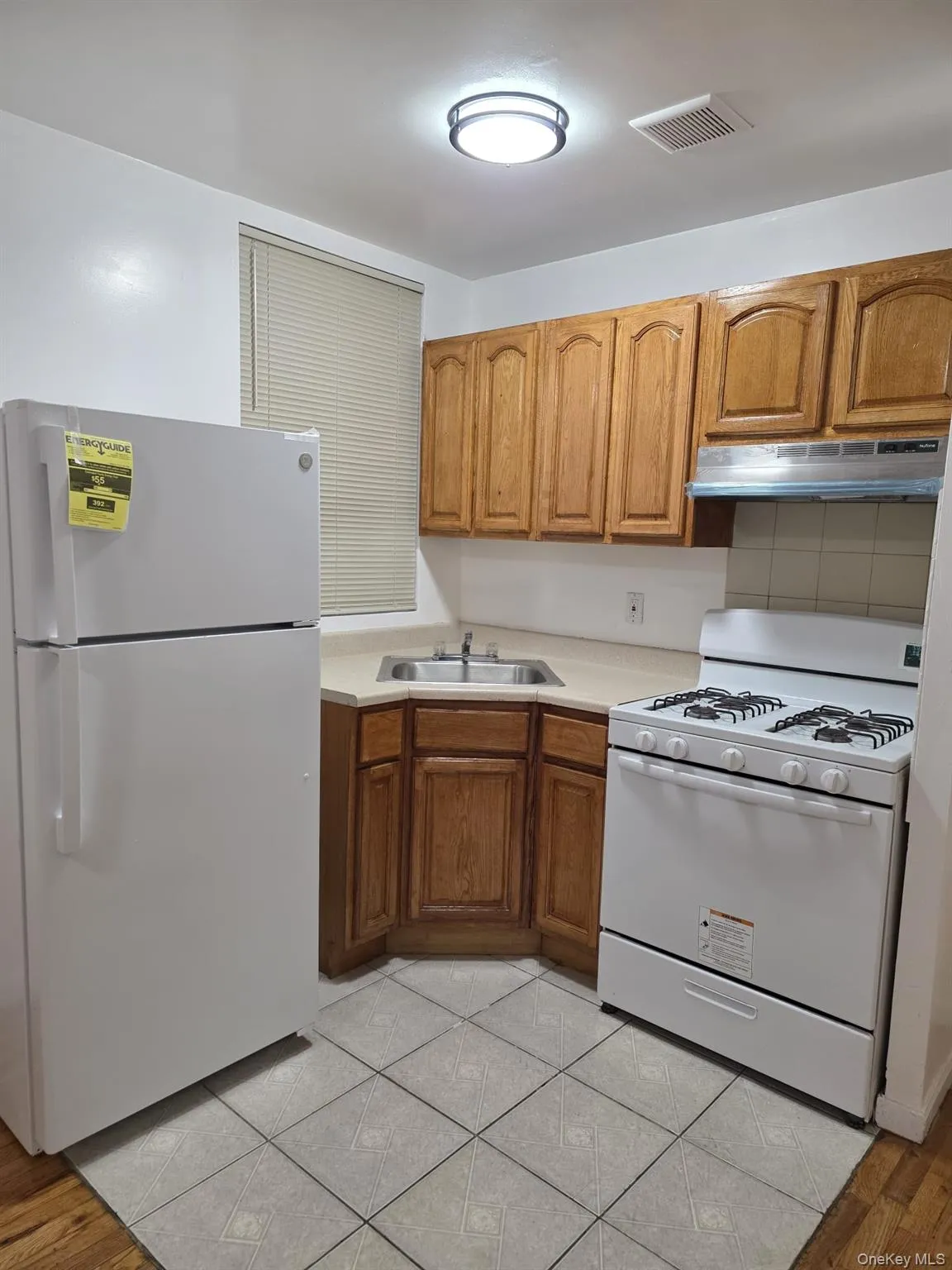 400 Crescent Street, New York, NY, 2 Bedrooms Bedrooms, 4 Rooms Rooms,1 BathroomBathrooms,Residential Lease,For Rent,Crescent,0,959420 400 Crescent Street, New York, NY, 2 Bedrooms Bedrooms, 4 Rooms Rooms,1 BathroomBathrooms,Residential Lease,For Rent,Crescent,0,959420