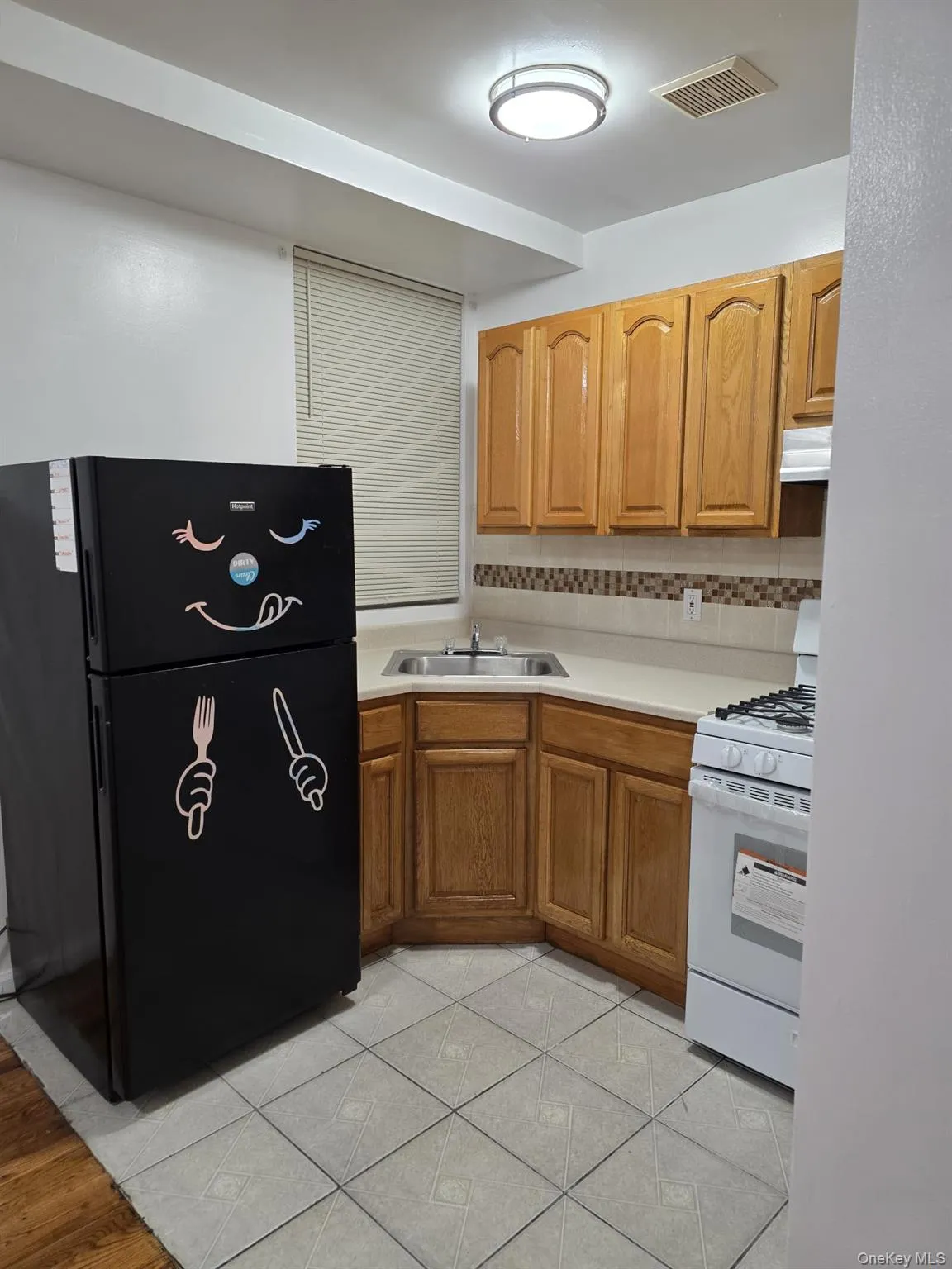 400 Crescent Street, New York, NY, 2 Bedrooms Bedrooms, 4 Rooms Rooms,1 BathroomBathrooms,Residential Lease,For Rent,Crescent,0,959420 400 Crescent Street, New York, NY, 2 Bedrooms Bedrooms, 4 Rooms Rooms,1 BathroomBathrooms,Residential Lease,For Rent,Crescent,0,959420