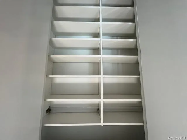 141 Manorhaven Boulevard, North Hempstead, NY, 2 Bedrooms Bedrooms, 5 Rooms Rooms,1 BathroomBathrooms,Residential Lease,For Rent,Manorhaven,0,959425 141 Manorhaven Boulevard, North Hempstead, NY, 2 Bedrooms Bedrooms, 5 Rooms Rooms,1 BathroomBathrooms,Residential Lease,For Rent,Manorhaven,0,959425