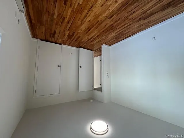 141 Manorhaven Boulevard, North Hempstead, NY, 2 Bedrooms Bedrooms, 5 Rooms Rooms,1 BathroomBathrooms,Residential Lease,For Rent,Manorhaven,0,959425 141 Manorhaven Boulevard, North Hempstead, NY, 2 Bedrooms Bedrooms, 5 Rooms Rooms,1 BathroomBathrooms,Residential Lease,For Rent,Manorhaven,0,959425