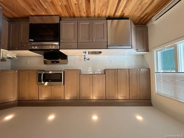 141 Manorhaven Boulevard, North Hempstead, NY, 2 Bedrooms Bedrooms, 5 Rooms Rooms,1 BathroomBathrooms,Residential Lease,For Rent,Manorhaven,0,959425 141 Manorhaven Boulevard, North Hempstead, NY, 2 Bedrooms Bedrooms, 5 Rooms Rooms,1 BathroomBathrooms,Residential Lease,For Rent,Manorhaven,0,959425